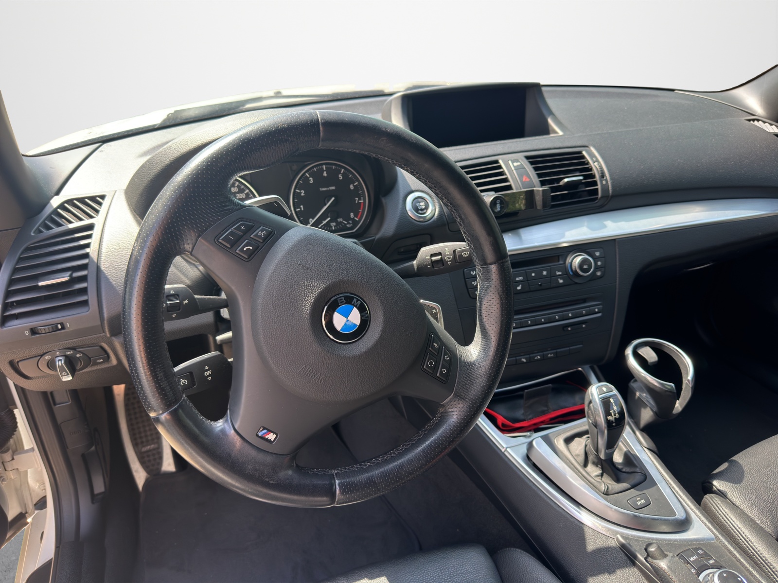 BMW 135i Cabrio DSG M-Sportpaket *Facelift* ** MOTORSCHADEN **-image-7