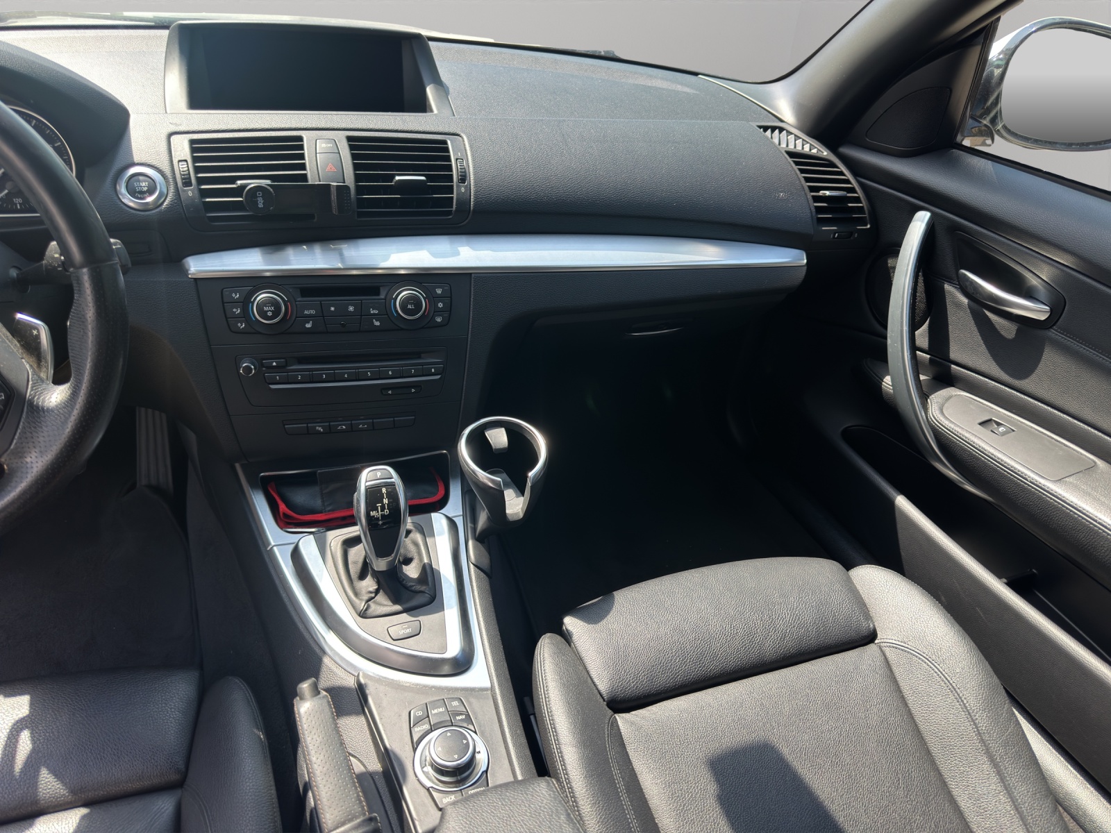 BMW 135i Cabrio DSG M-Sportpaket *Facelift* ** MOTORSCHADEN **-image-9