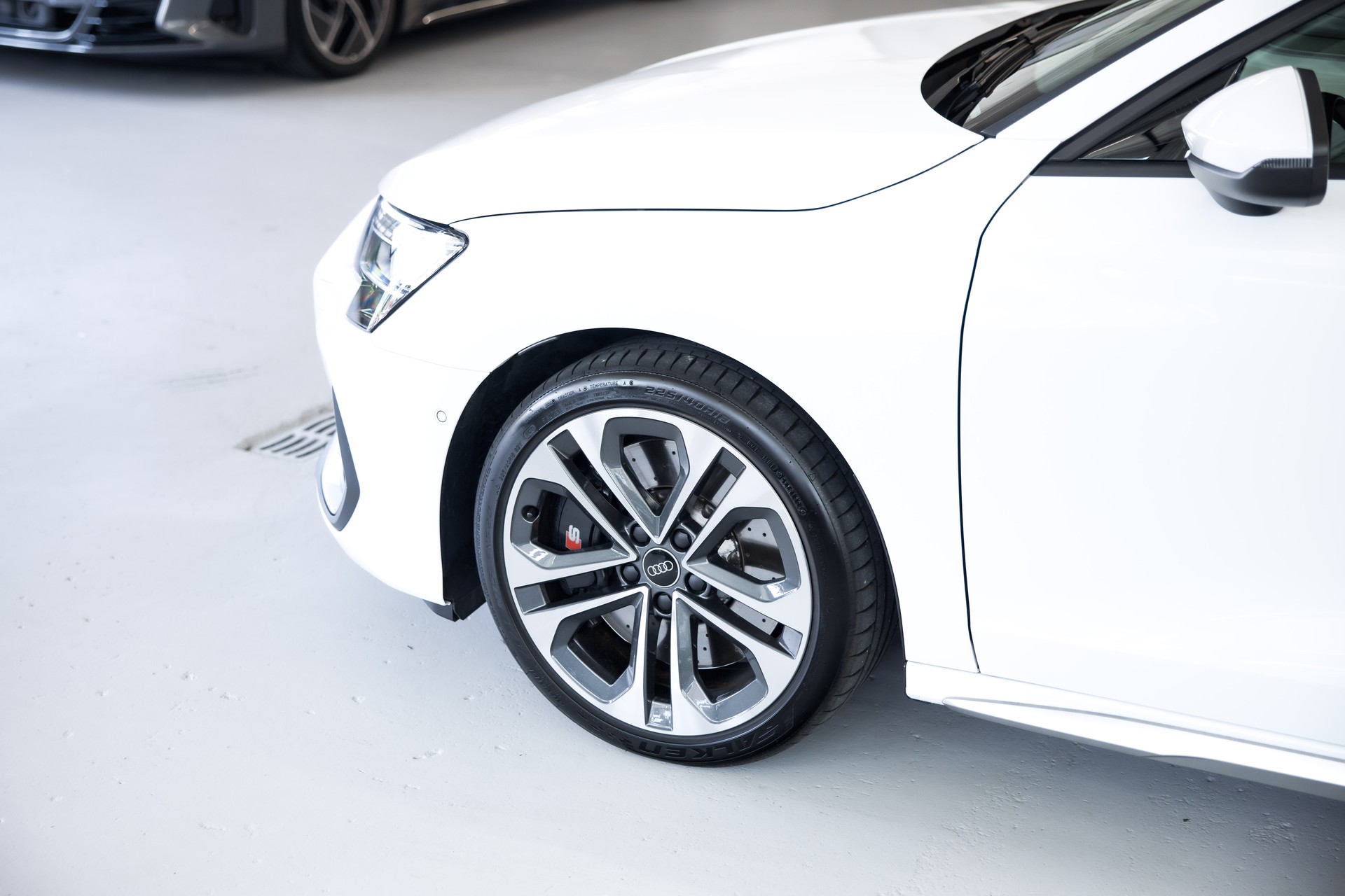 AUDI S3 Sportback TFSI quattro S-tronic-image-14