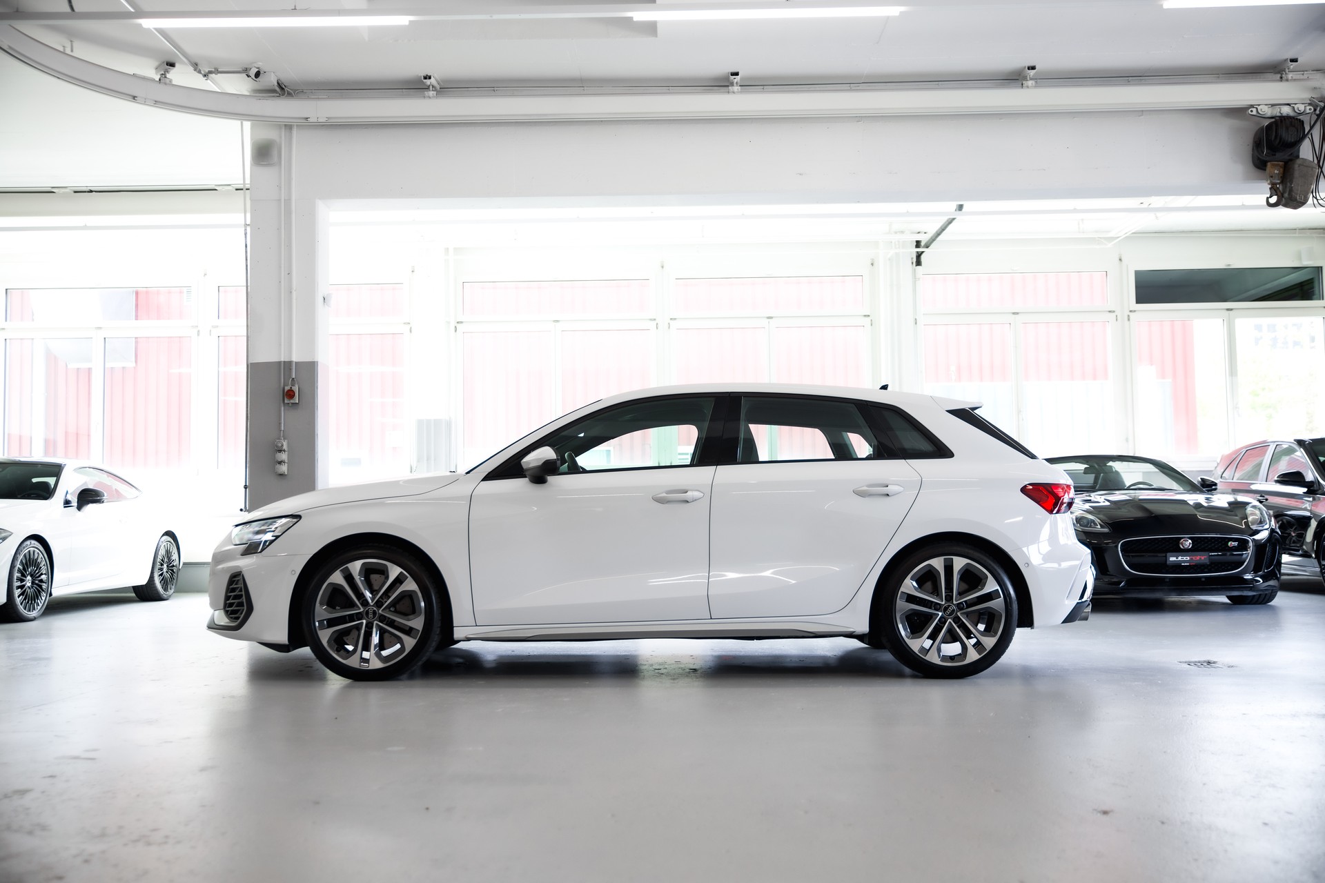 AUDI S3 Sportback TFSI quattro S-tronic-image-4