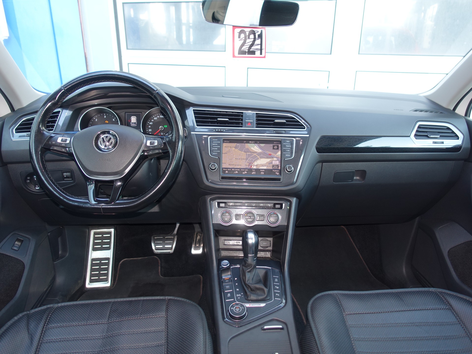 VW Tiguan 2.0 TDI SCR Sound 4Motion-image-14