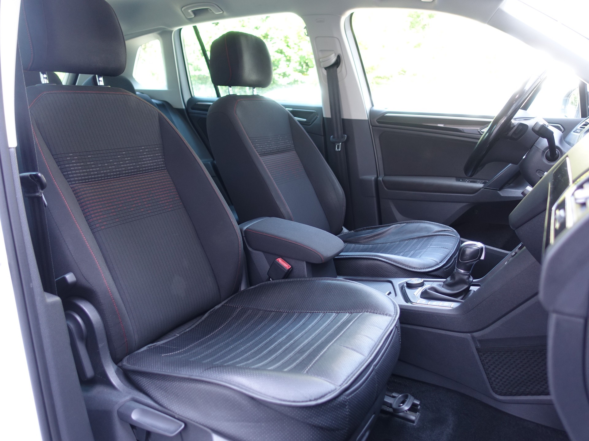 VW Tiguan 2.0 TDI SCR Sound 4Motion-image-9