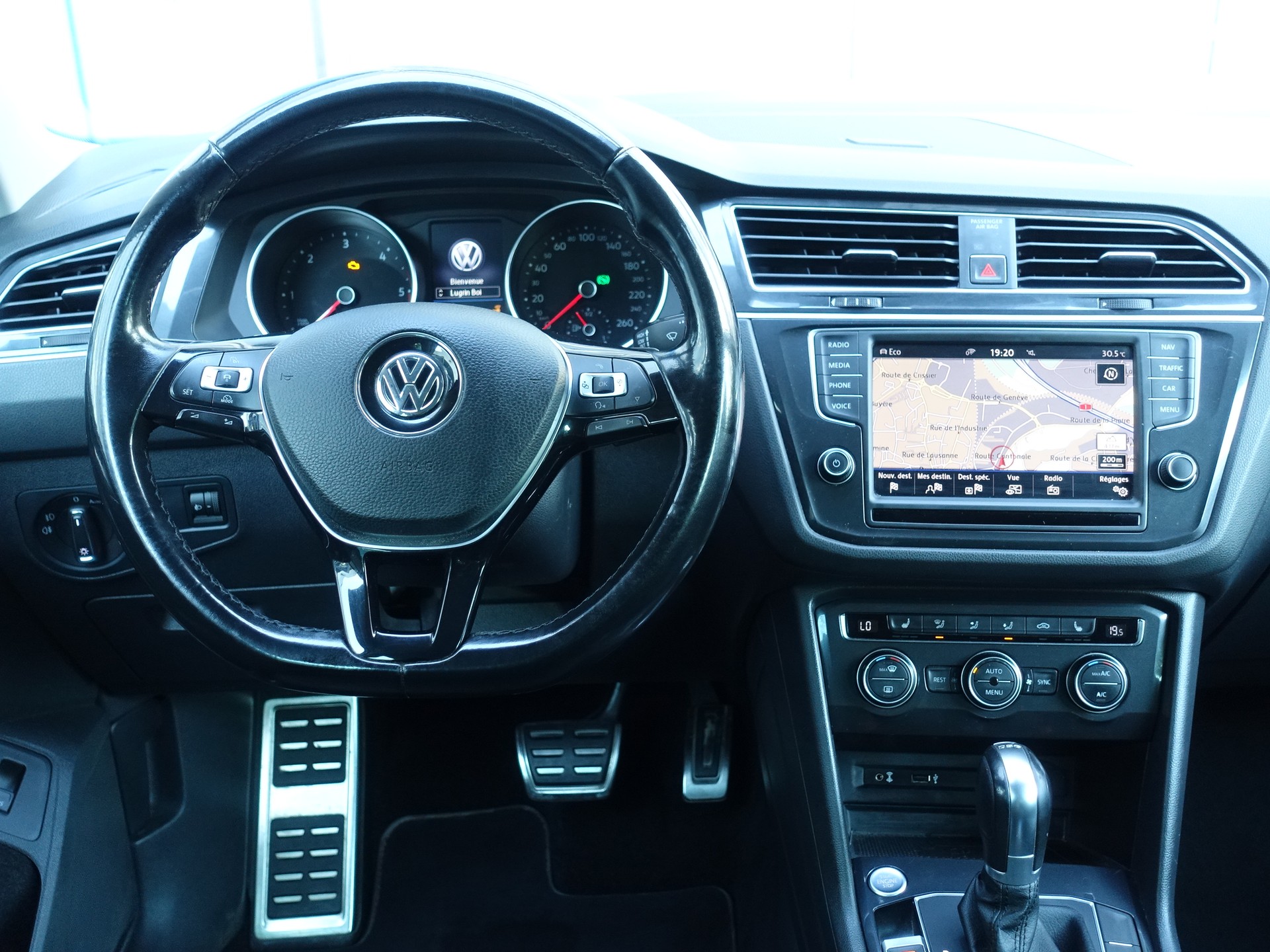 VW Tiguan 2.0 TDI SCR Sound 4Motion-image-13
