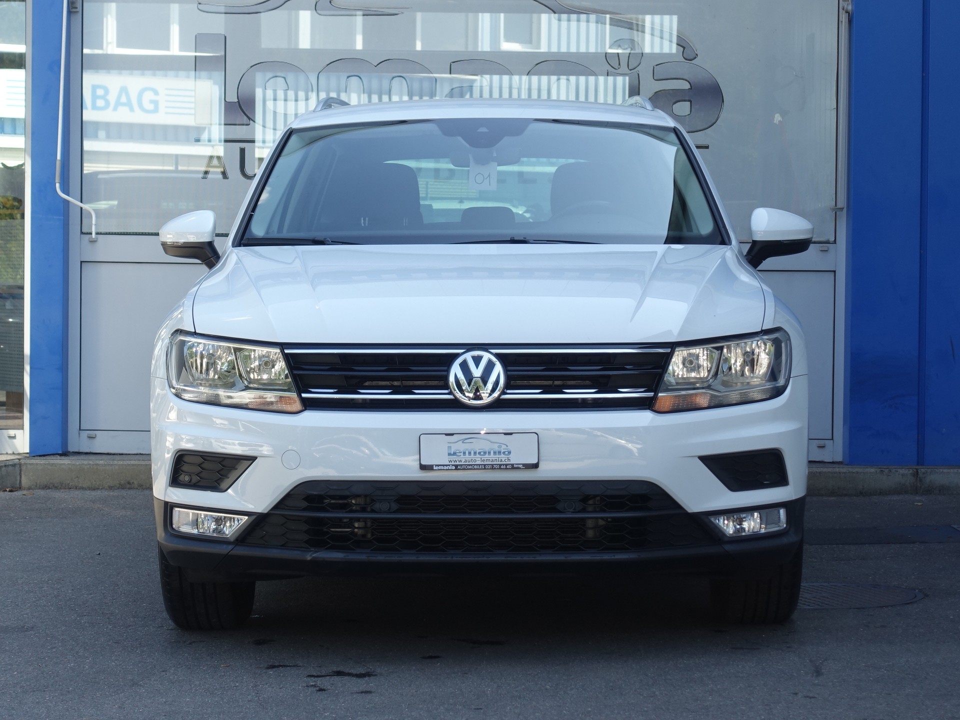 VW Tiguan 2.0 TDI SCR Sound 4Motion-image-2