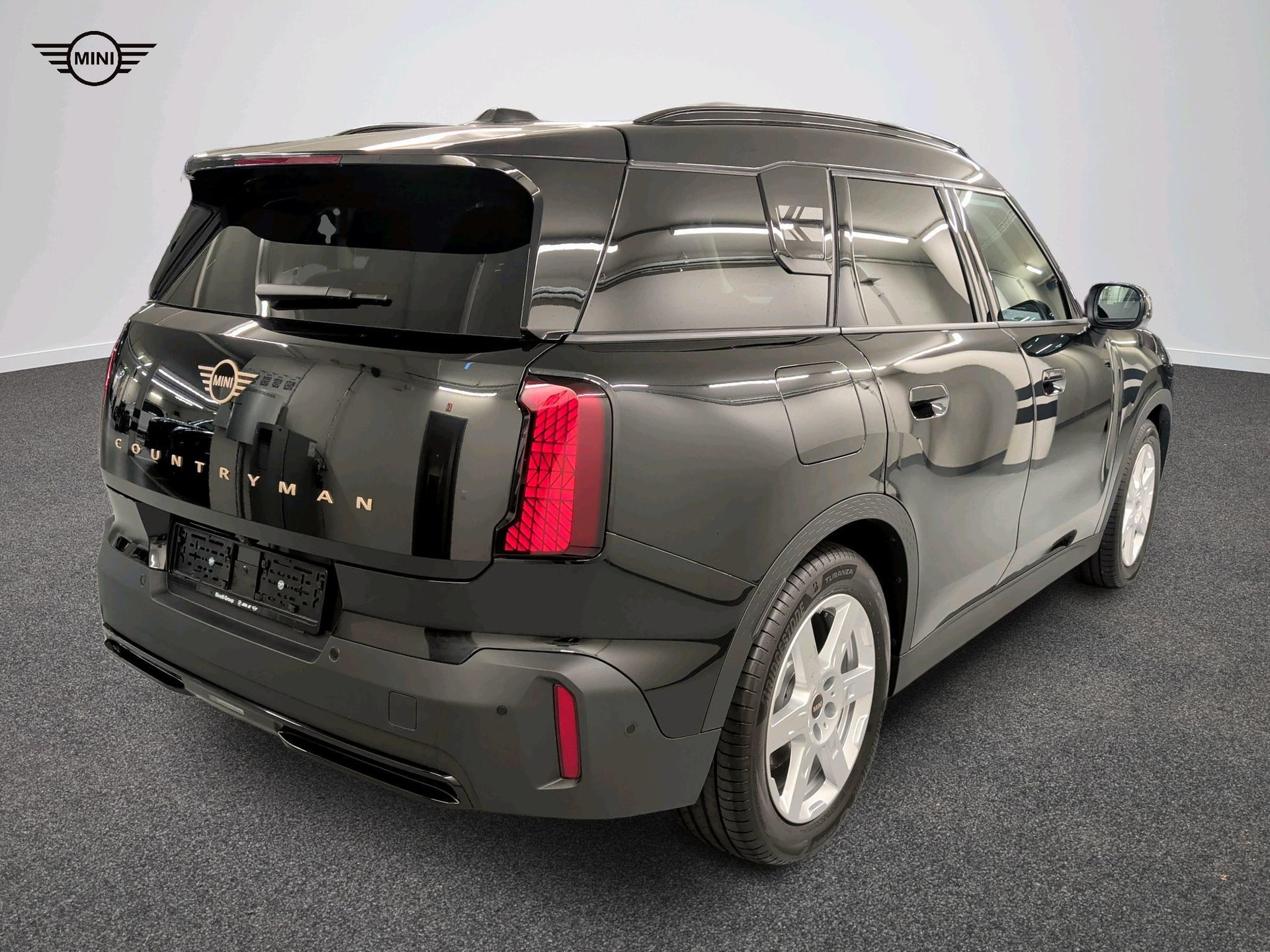 MINI Countryman E-image-3