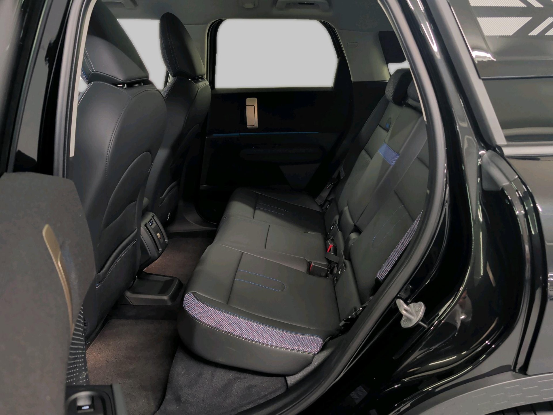 MINI Countryman E-image-16