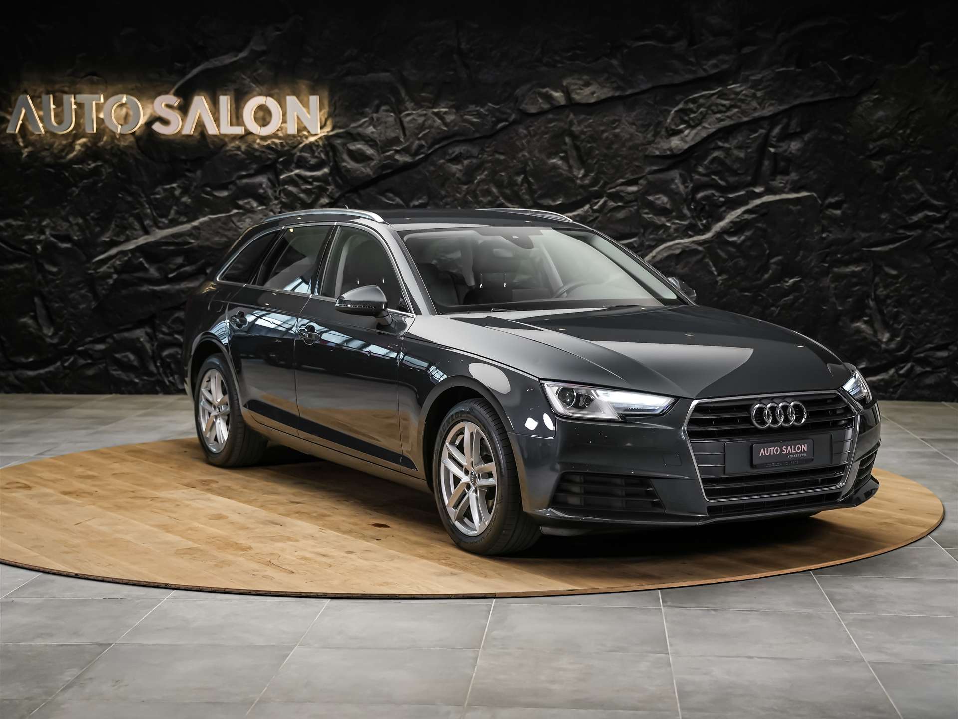 AUDI A4 Avant 2.0 TDI S-tronic *CH Auto*Tempomat* Sitzheizung*-image-5