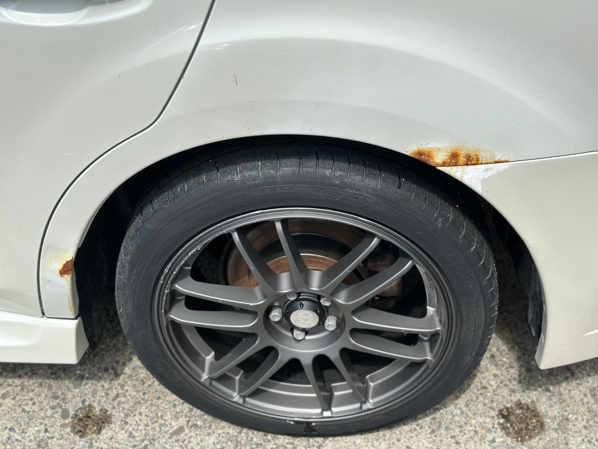 SUBARU Legacy 2.0i Swiss Special AWD-image-4