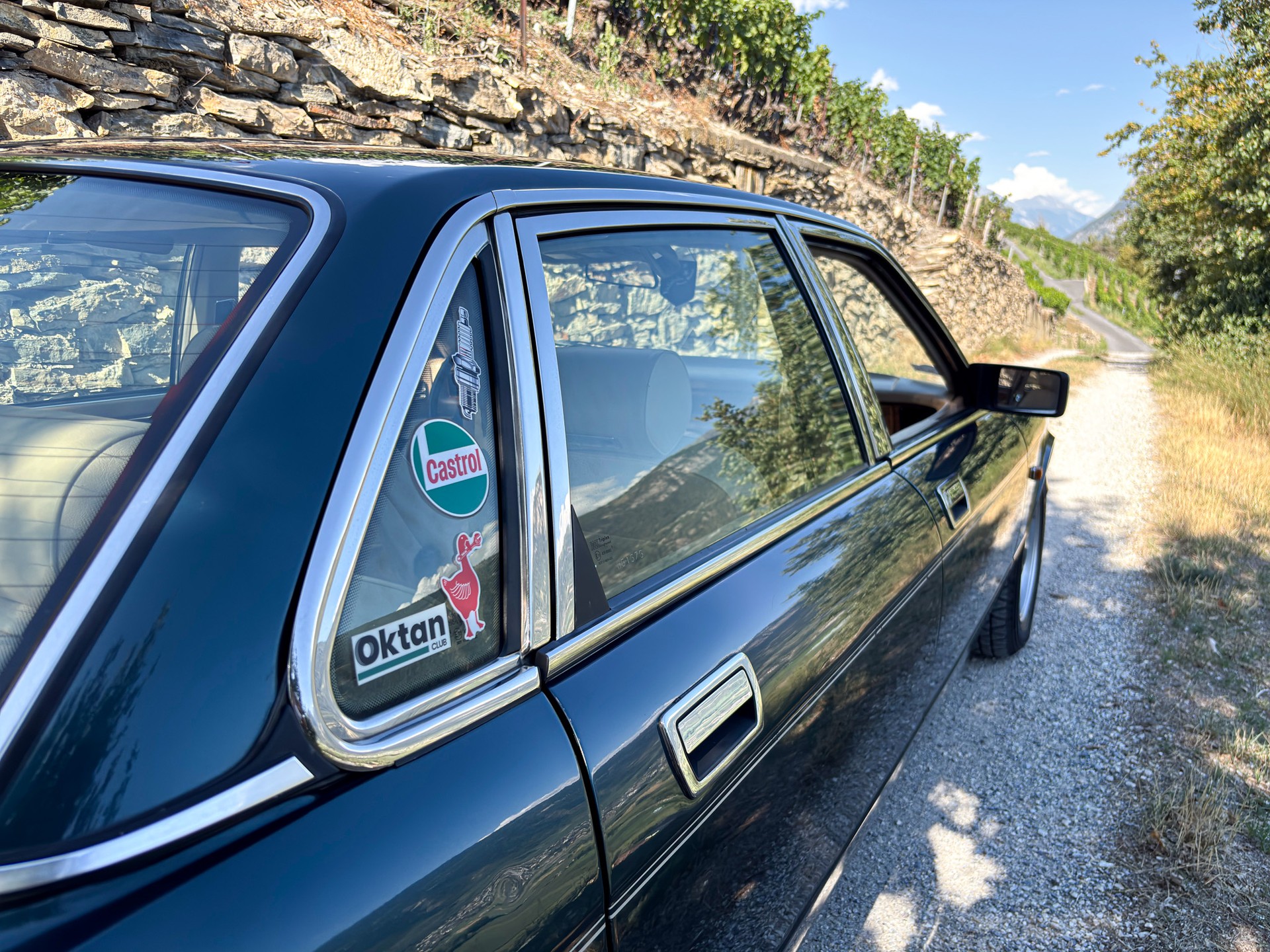 JAGUAR XJ40 4.0 Sovereign-image-5
