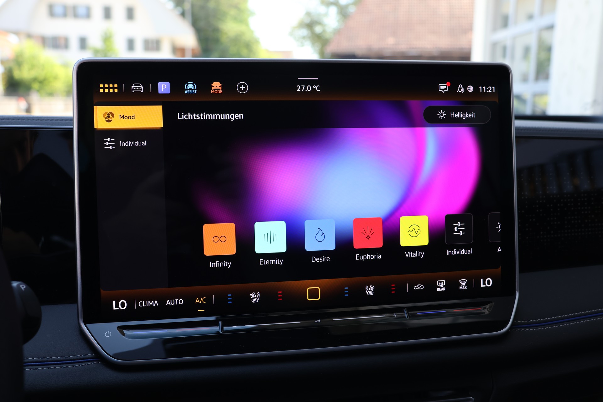 VW Tiguan 2.0 TSI DSG R-Line 4Motion (CH) + 2.3T AHK *BlackStyle*-image-29