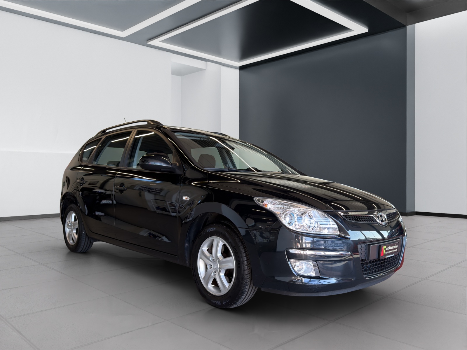 HYUNDAI i30 Wagon 1.6 Style Automatic-image-6