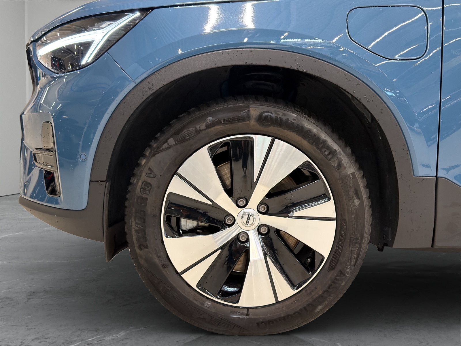VOLVO XC40 1.5 T4 PiH Plus Dark-image-7