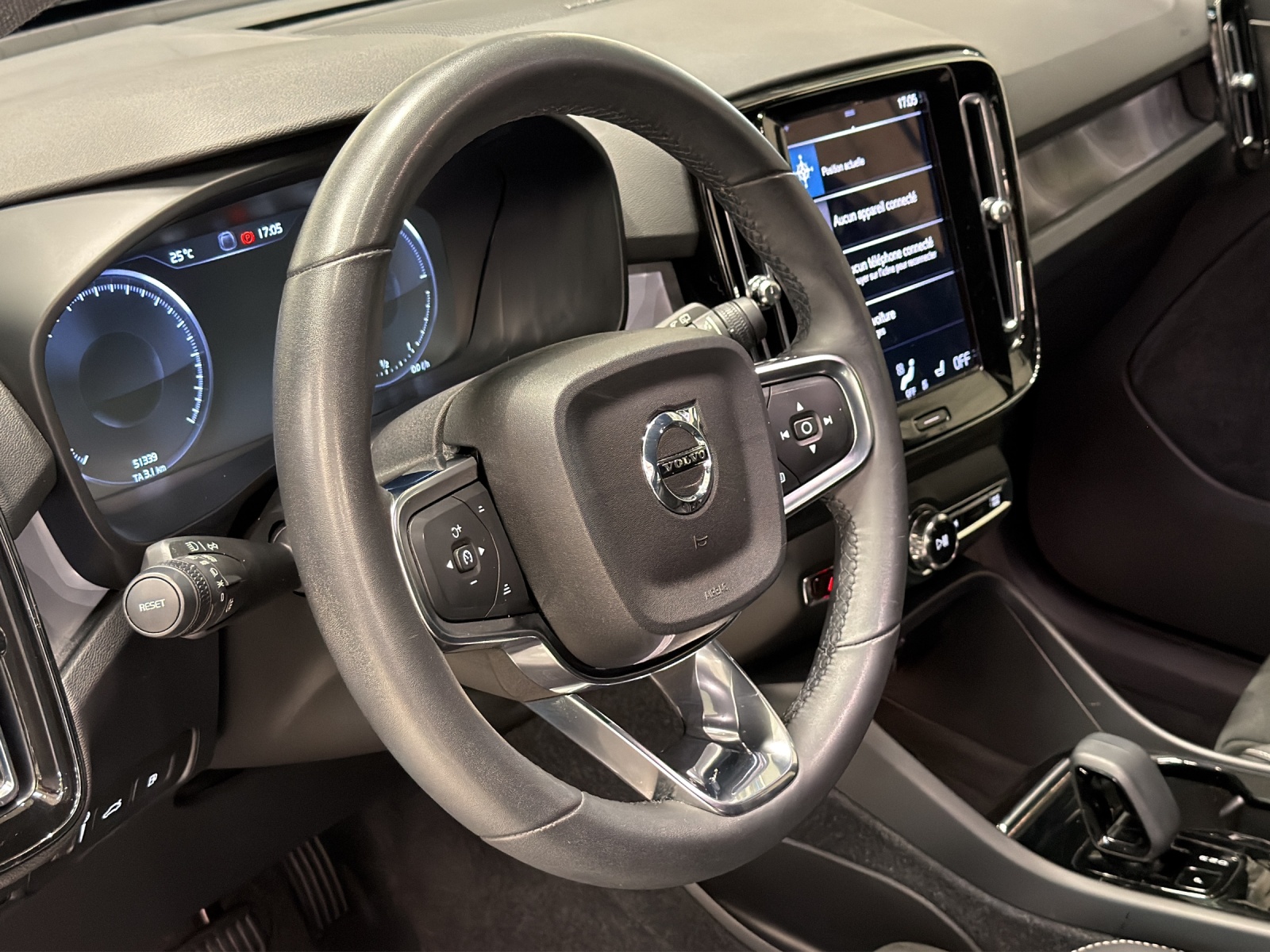 VOLVO XC40 1.5 T4 PiH Plus Dark-image-8
