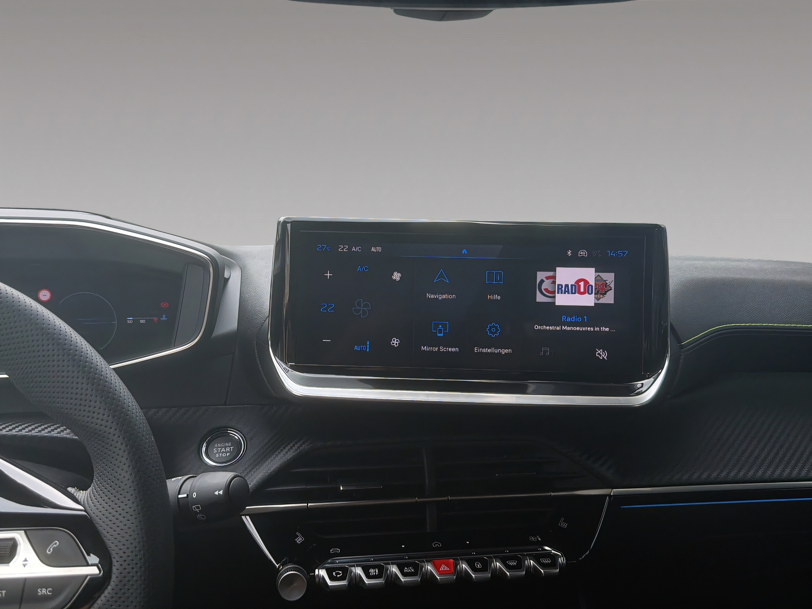 PEUGEOT 208 1.2 Hybrid 145 GT Exclusive-image-11