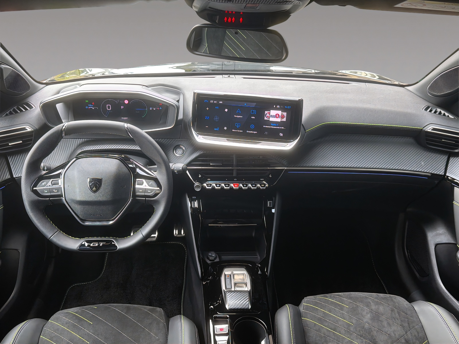 PEUGEOT 208 1.2 Hybrid 145 GT Exclusive-image-7