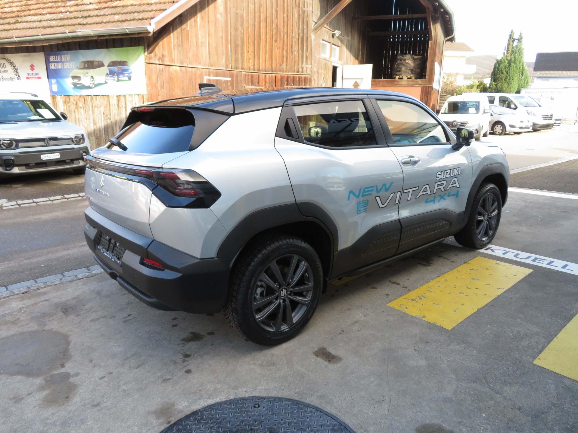 SUZUKI e Vitara Compact Top 4x4-image-5