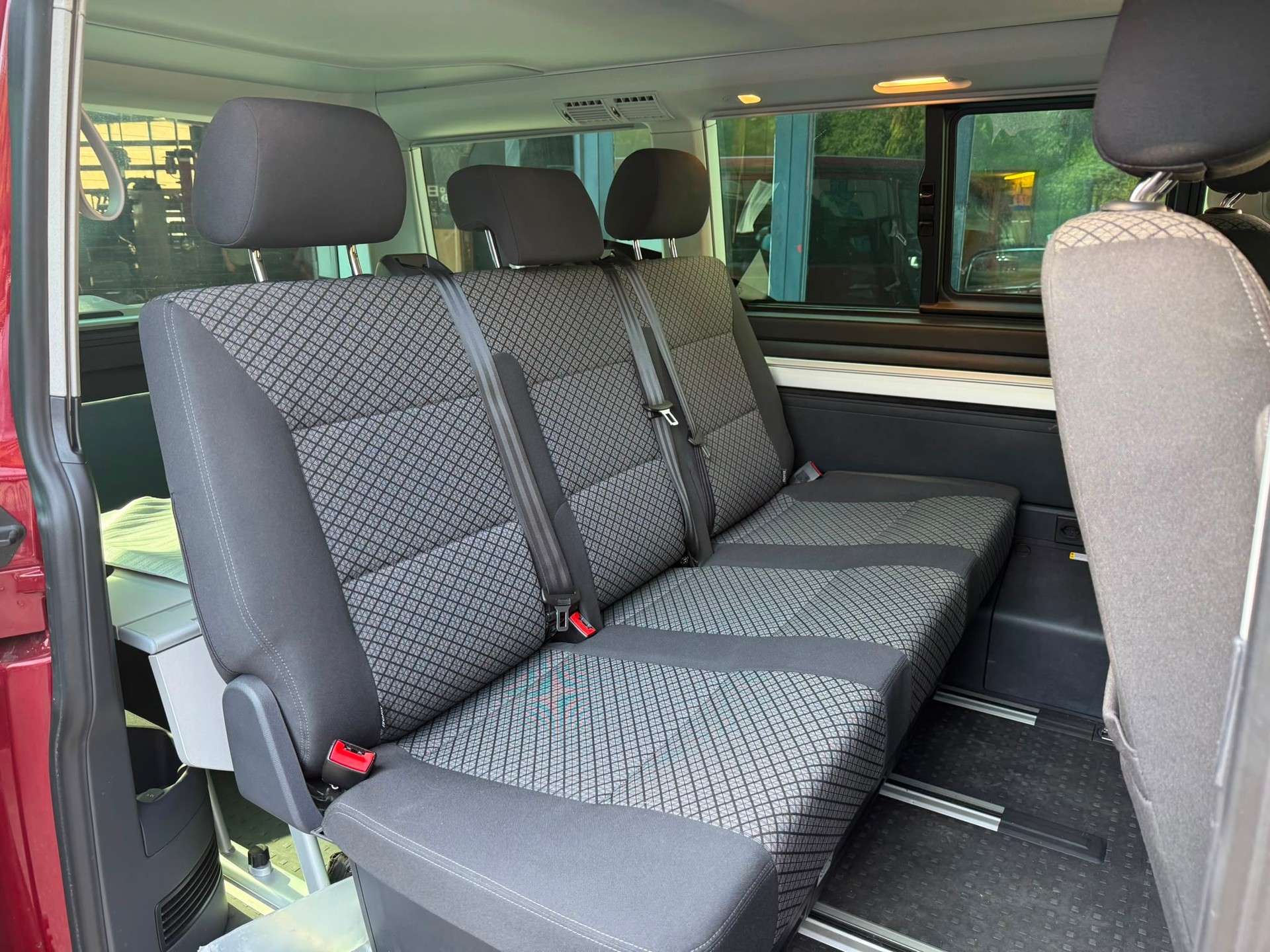 VW T6.1 California 2.0 Bi-TDI Beach DSG 4 MOTION-image-12