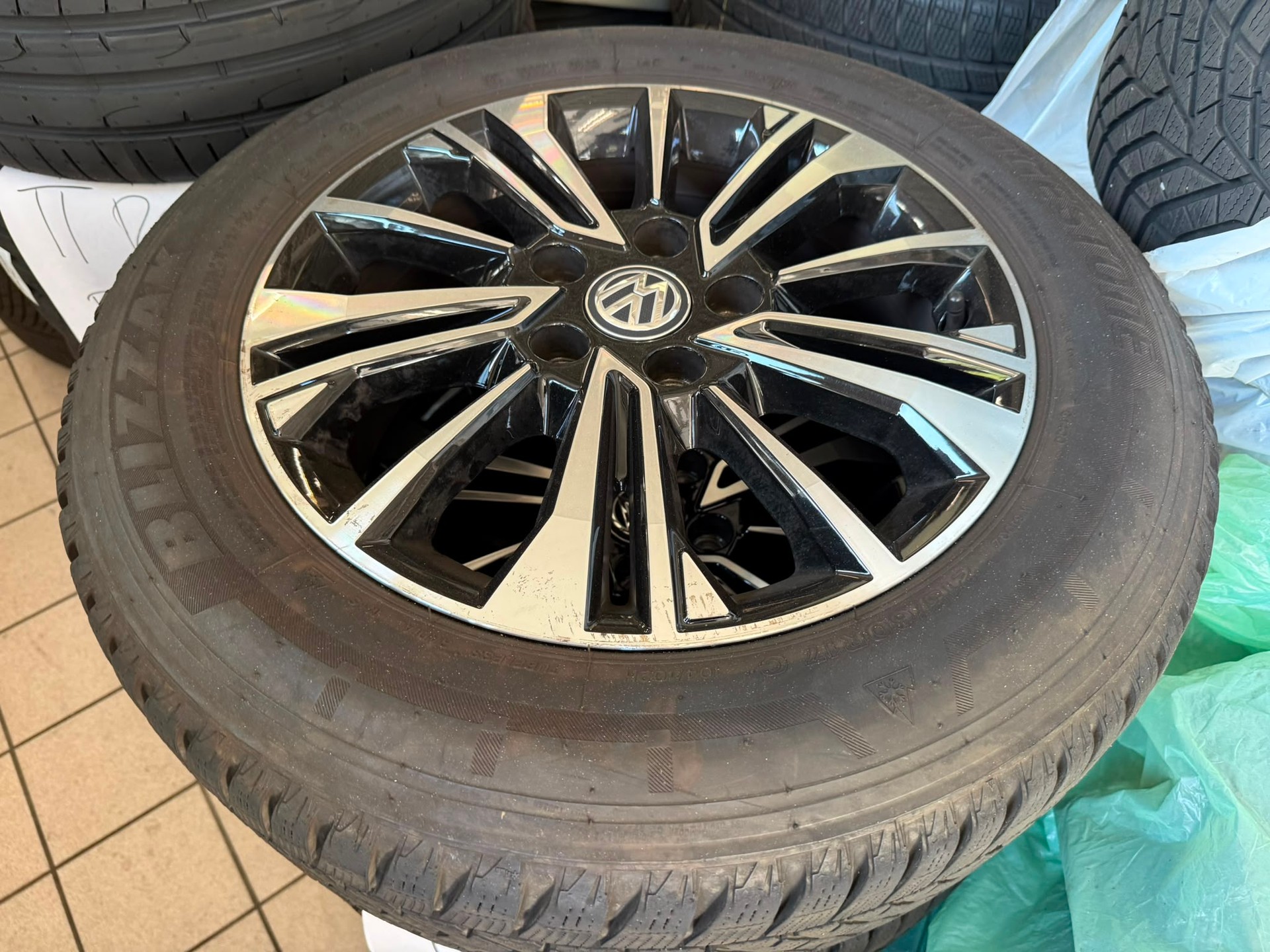 VW T6.1 California 2.0 Bi-TDI Beach DSG 4 MOTION-image-13