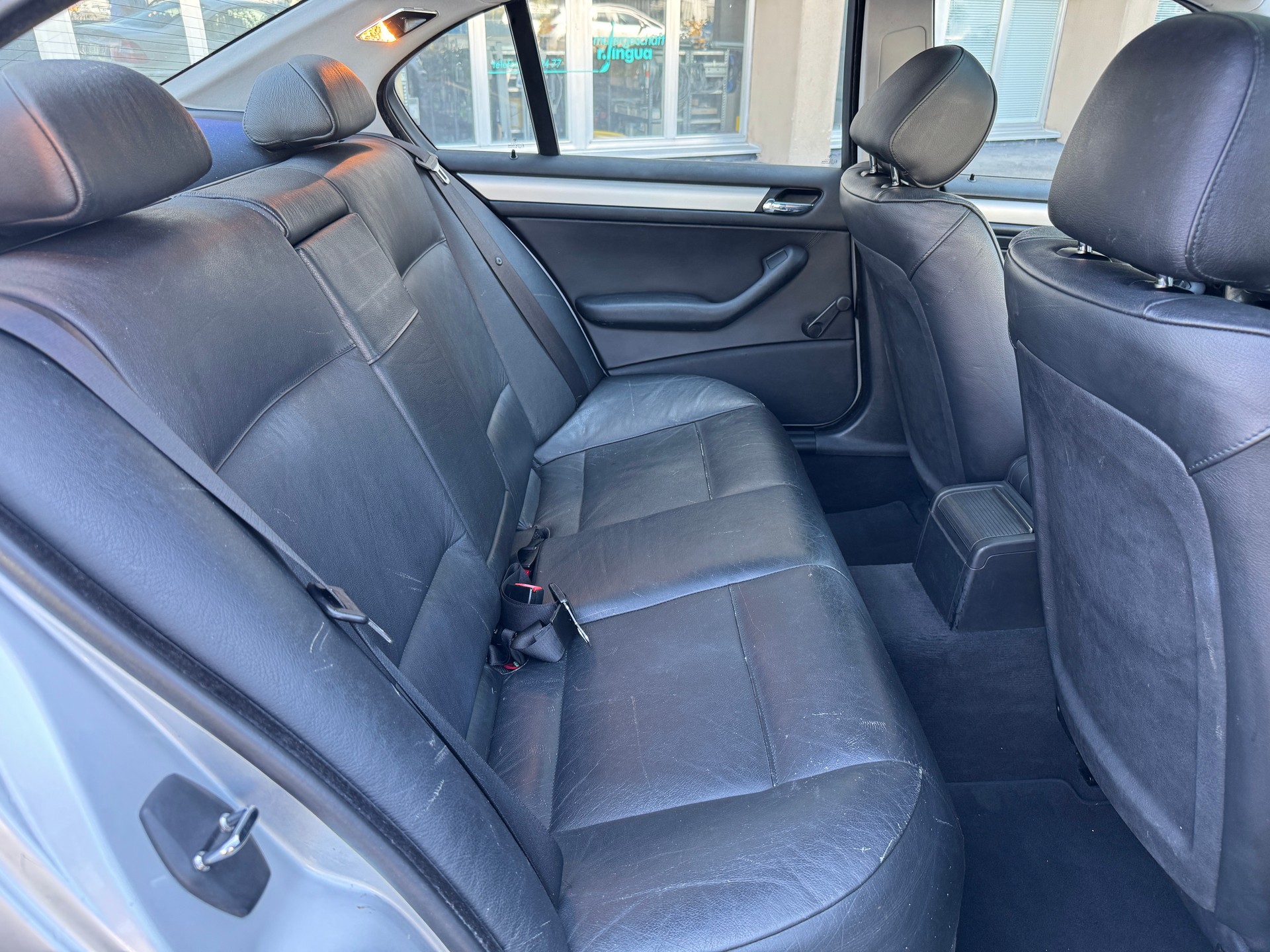 BMW 316i Advantage-image-12