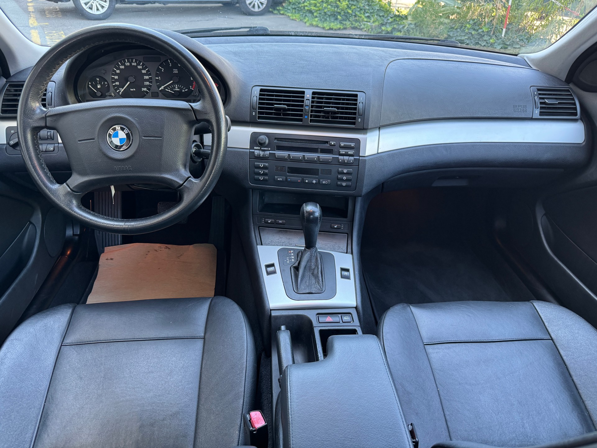 BMW 316i Advantage-image-7