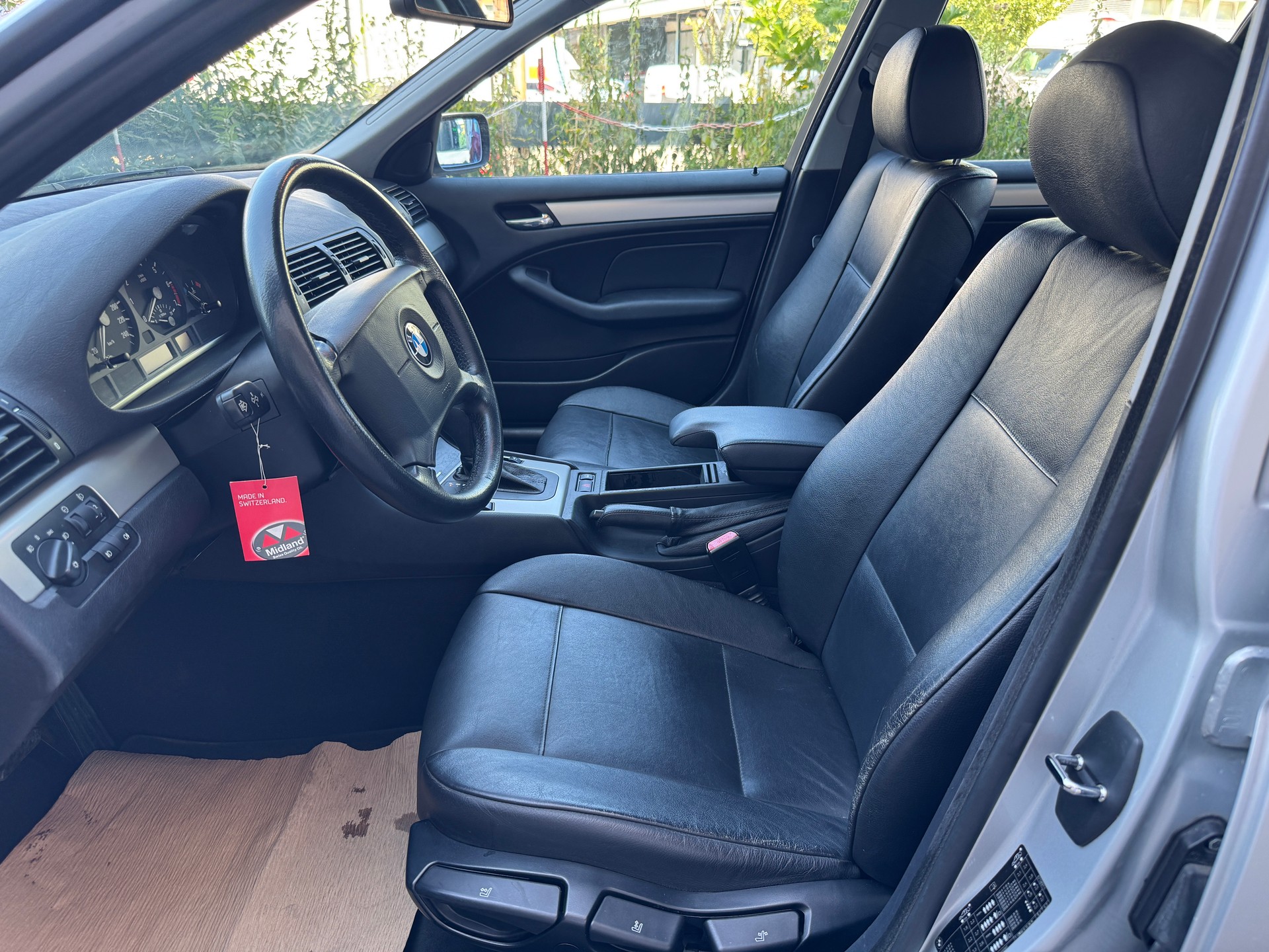 BMW 316i Advantage-image-9