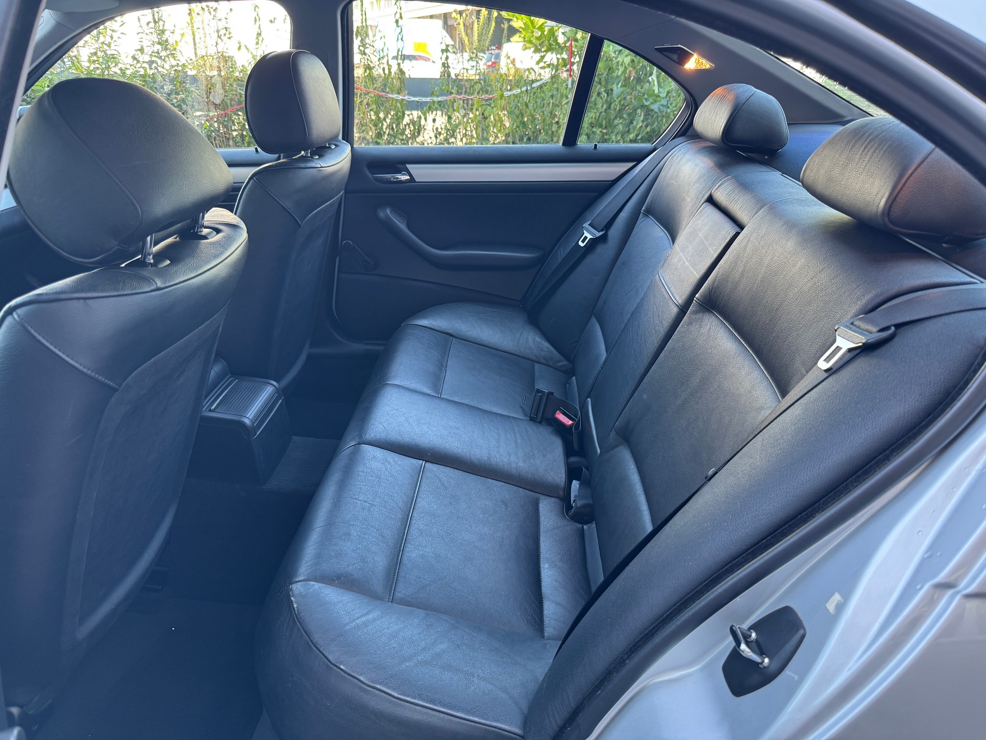 BMW 316i Advantage-image-10