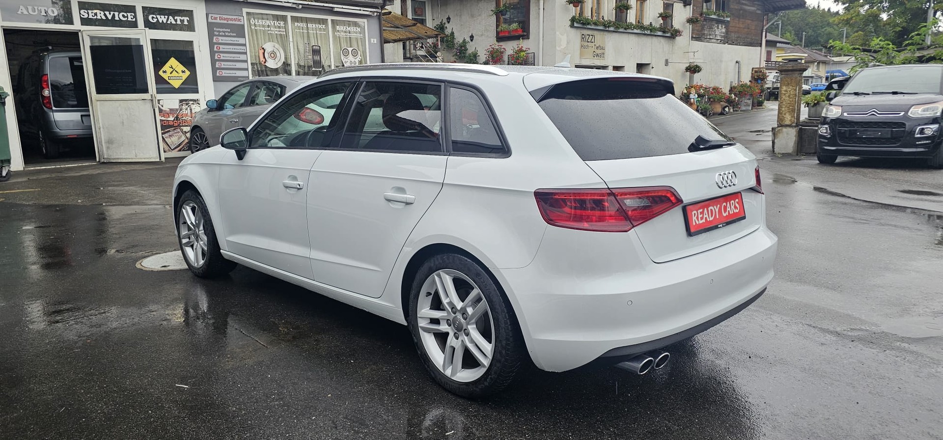AUDI A3 Sportback 1.8 TFSI Attraction quattro S-tronic-image-6