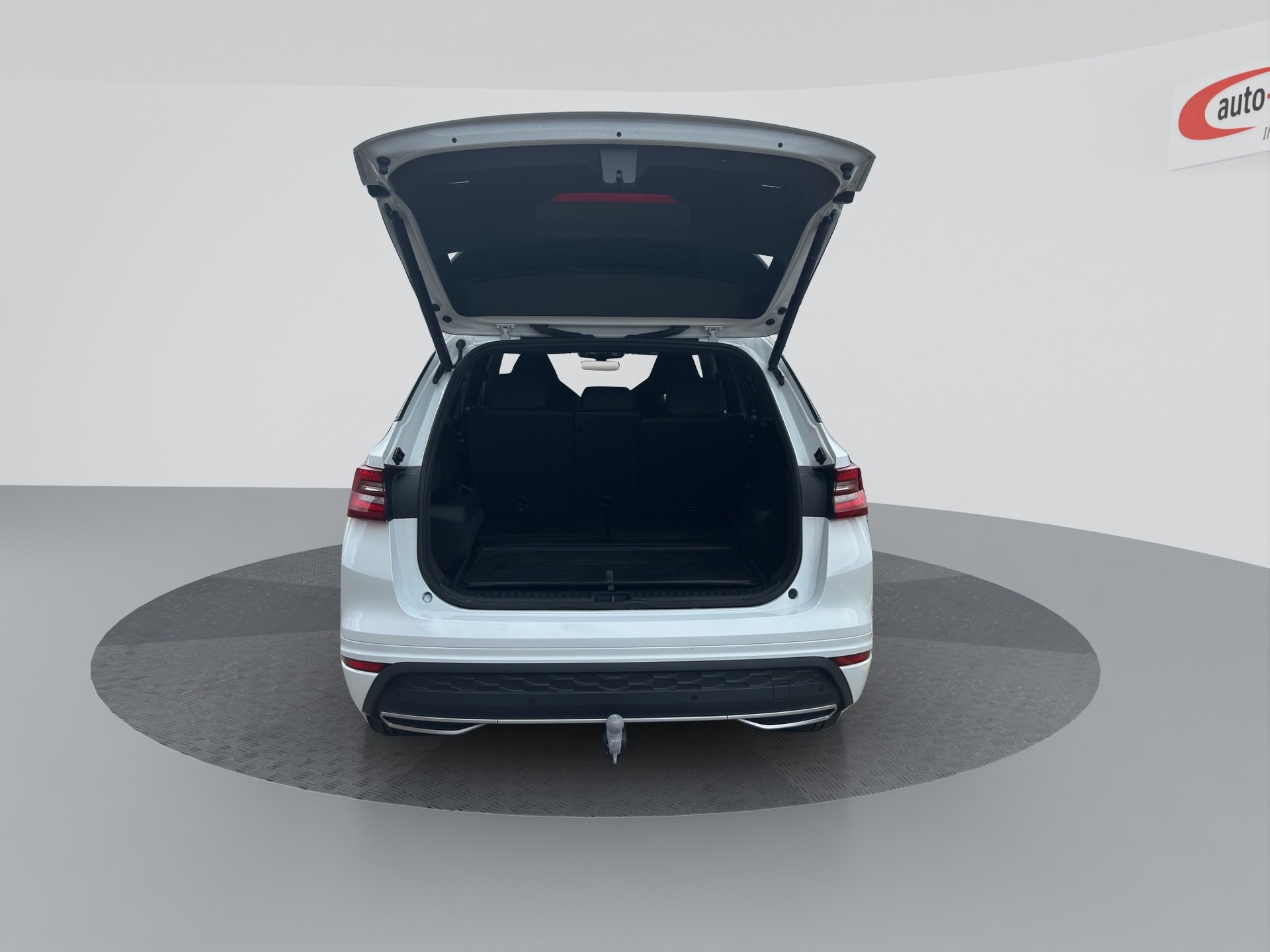 SKODA KODIAQ 2.0 TSI DSG 4x4 Sportline NAVI AHK-image-15