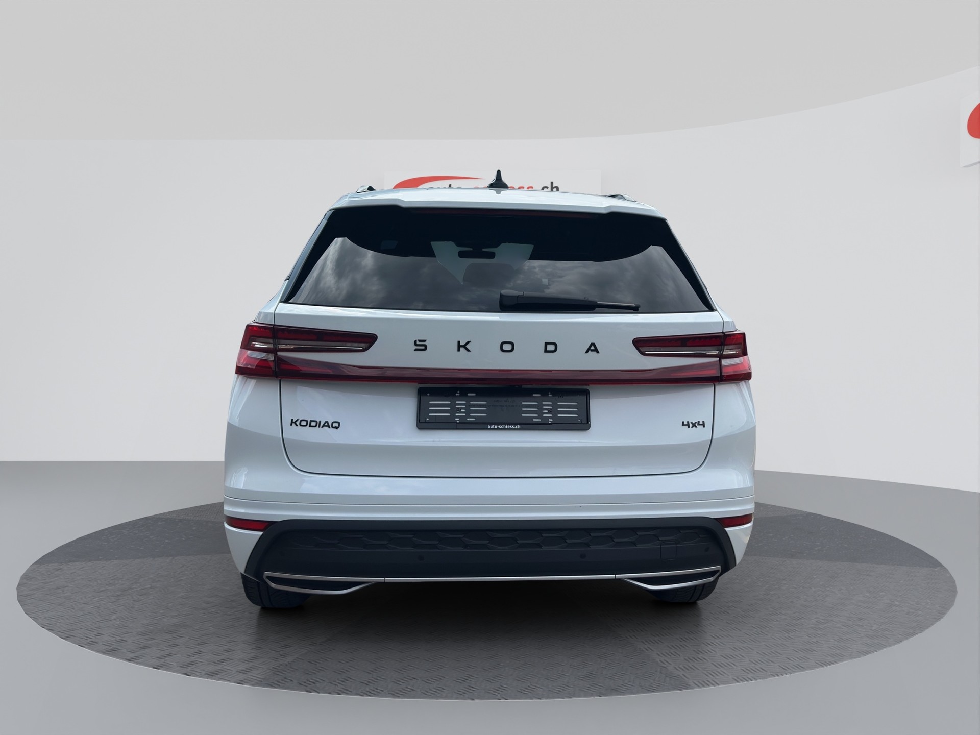 SKODA KODIAQ 2.0 TSI DSG 4x4 Sportline NAVI AHK-image-3