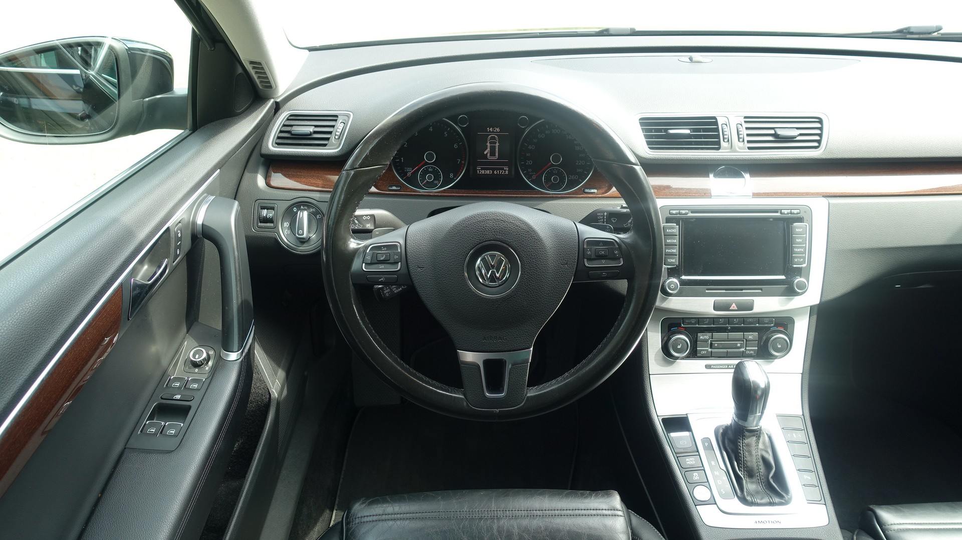 VW Passat Variant 3.6 FSI Highline 4Motion DSG-image-10