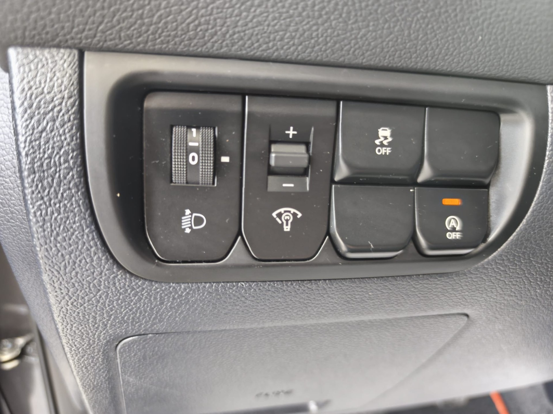 KIA Rio 1.4 CVVT Trend-image-21
