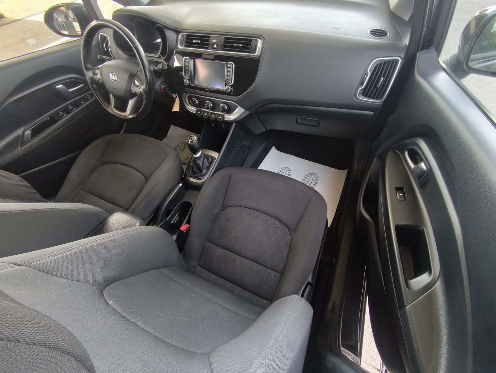KIA Rio 1.4 CVVT Trend-image-10