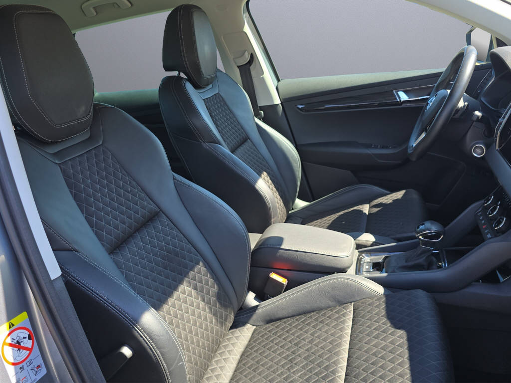 SKODA Karoq 1.5 TSI Style DSG-image-11