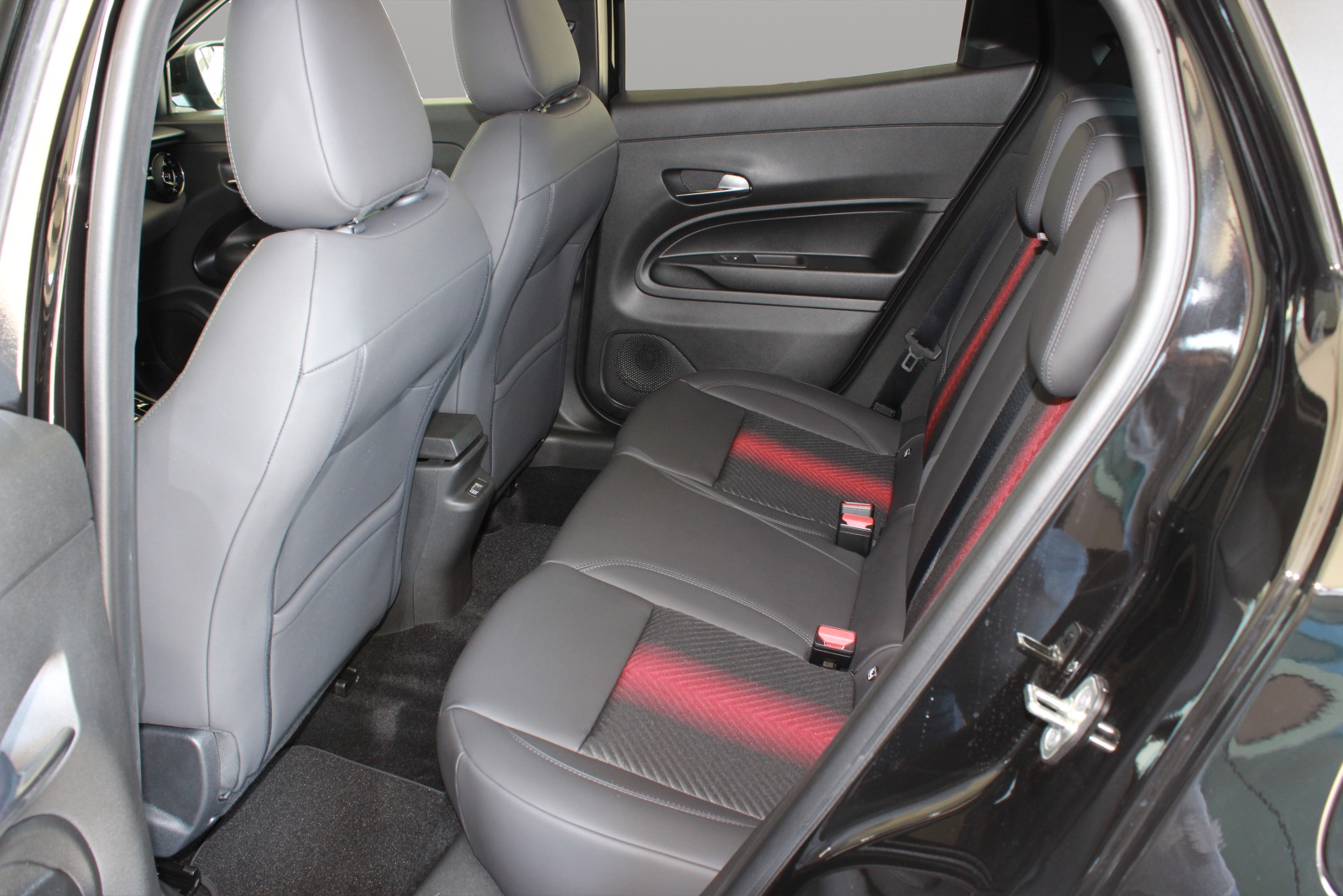 ALFA ROMEO Junior 1.2 48V Hybrid Speciale-image-11