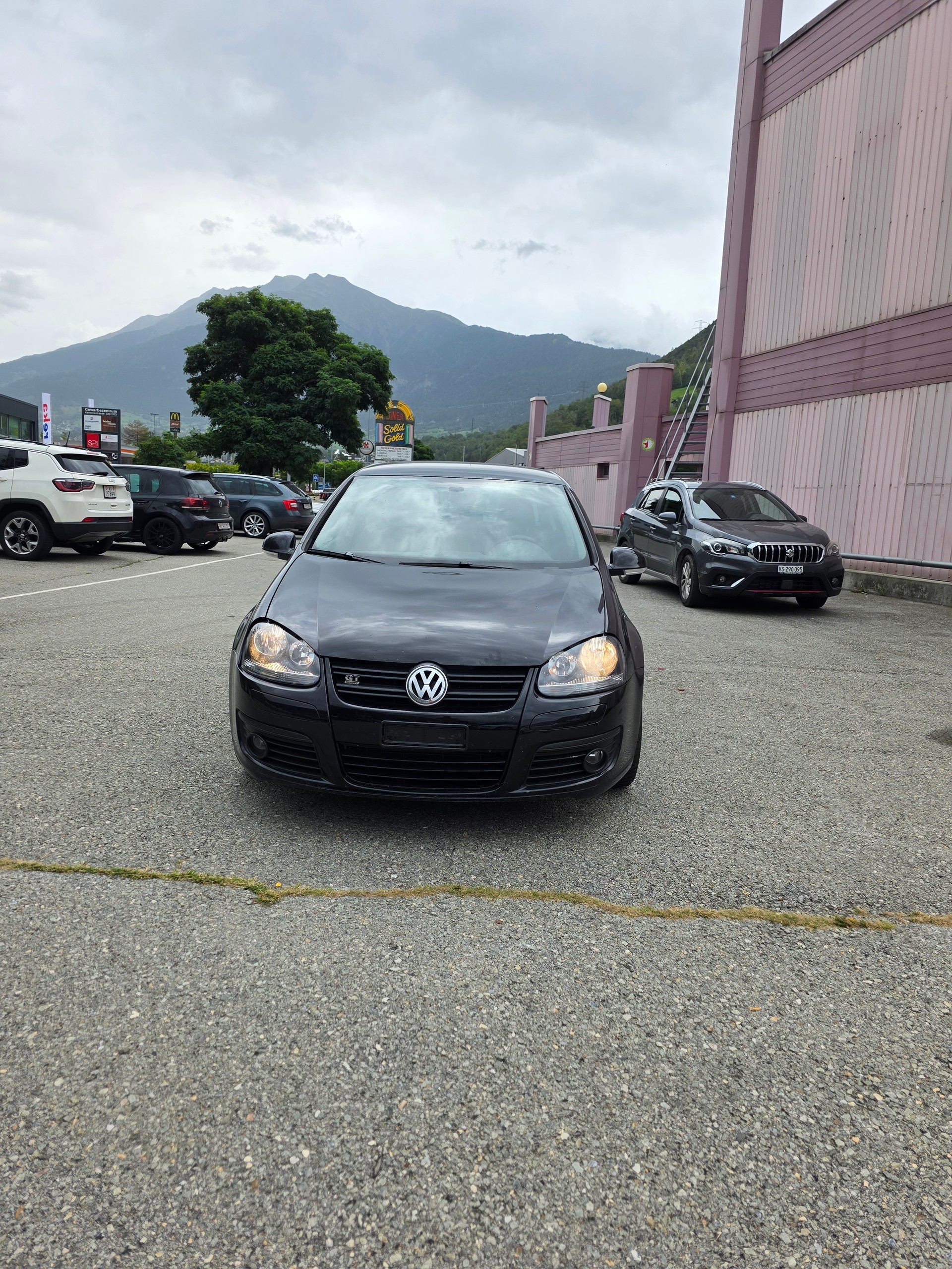 VW Golf 1.4 TSI GT Sport-image-1