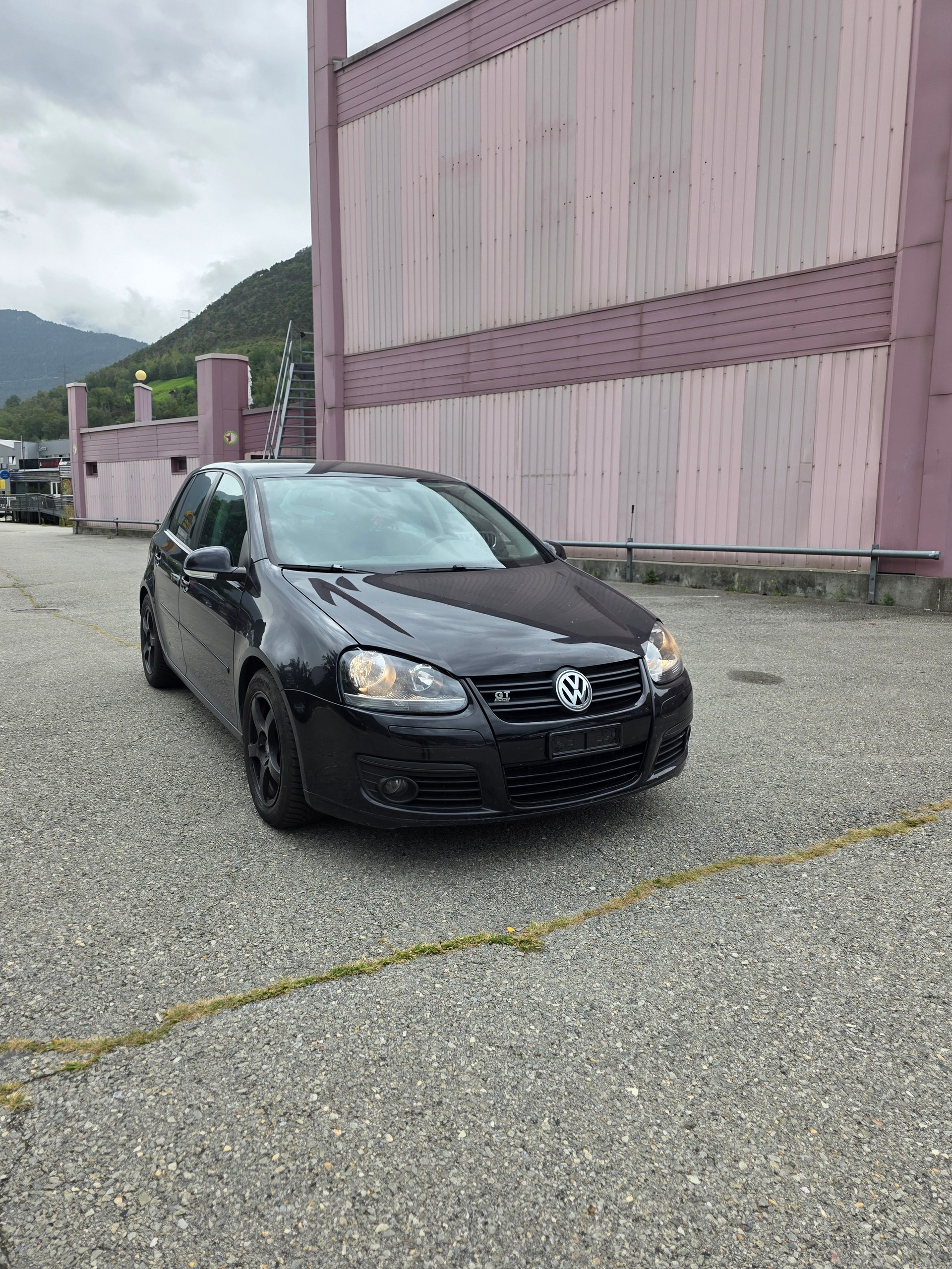VW Golf 1.4 TSI GT Sport-image-2