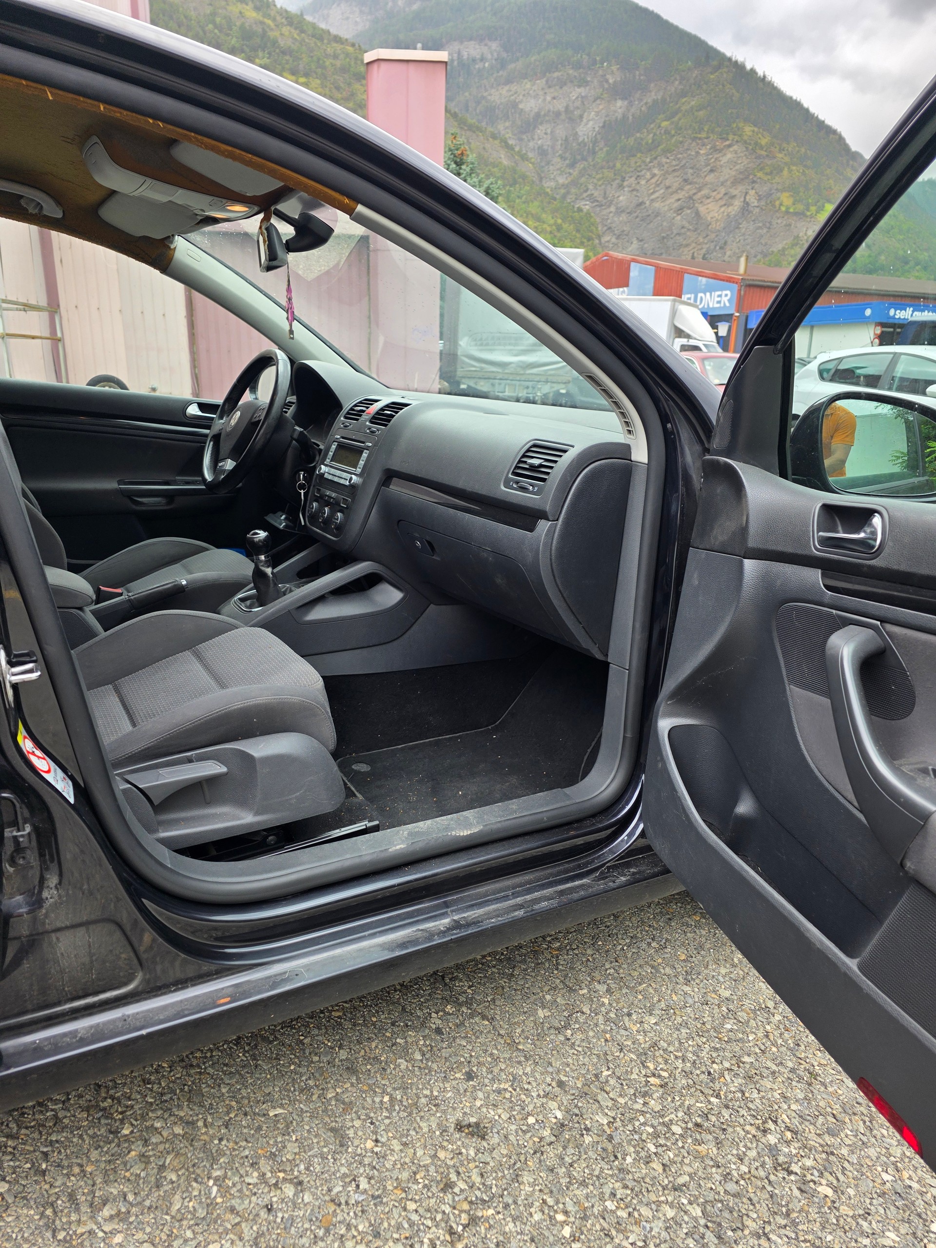 VW Golf 1.4 TSI GT Sport-image-13