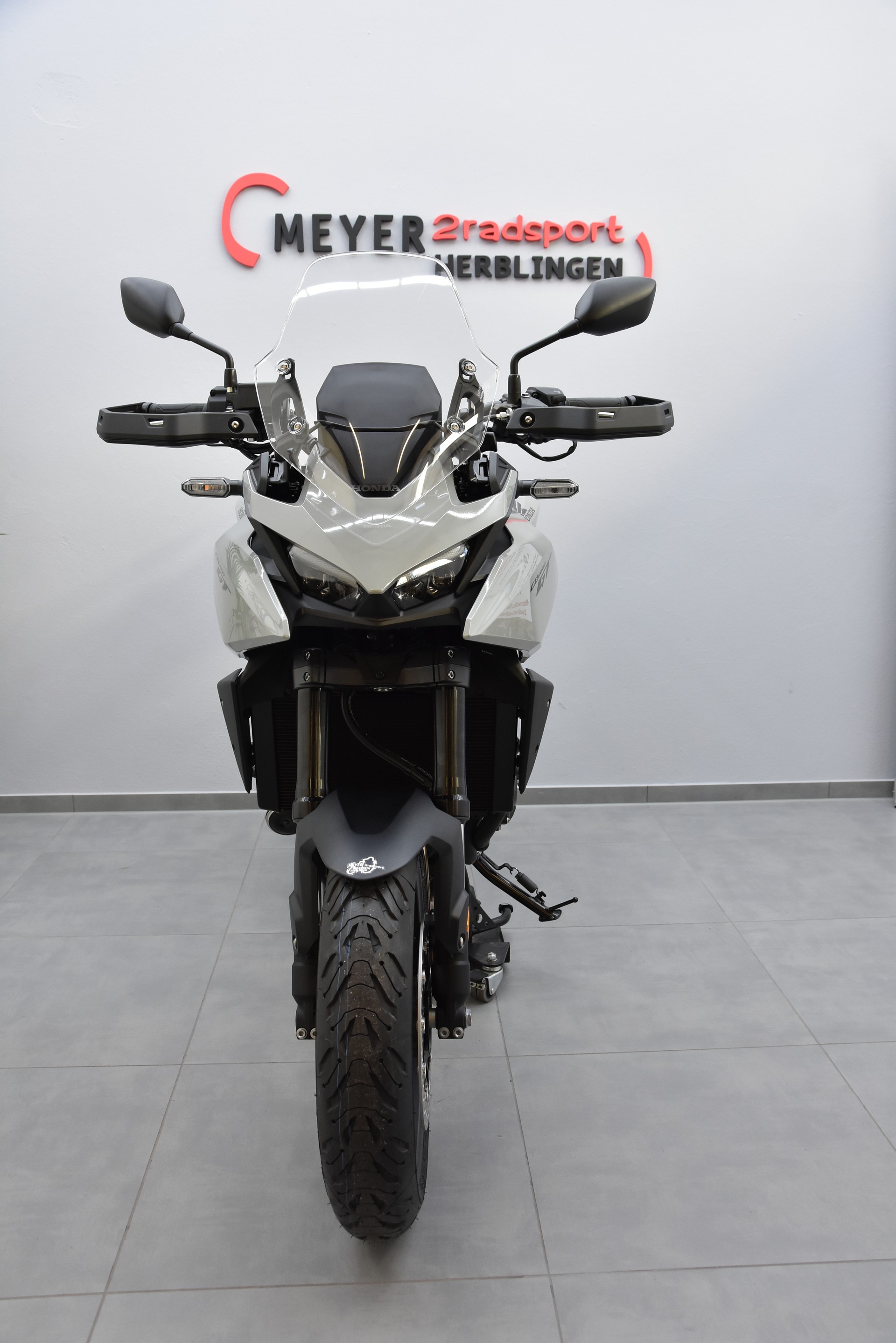 HONDA CB1000GT-showroom-element-2