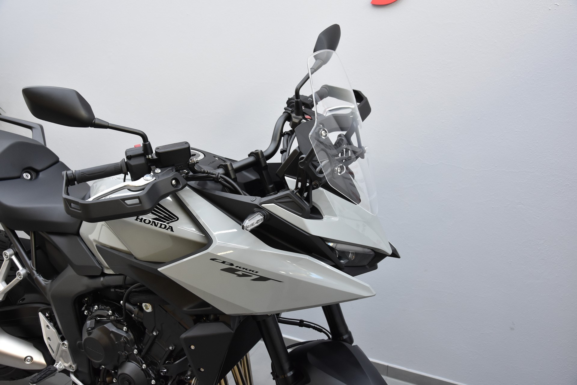 HONDA CB1000GT-image-5