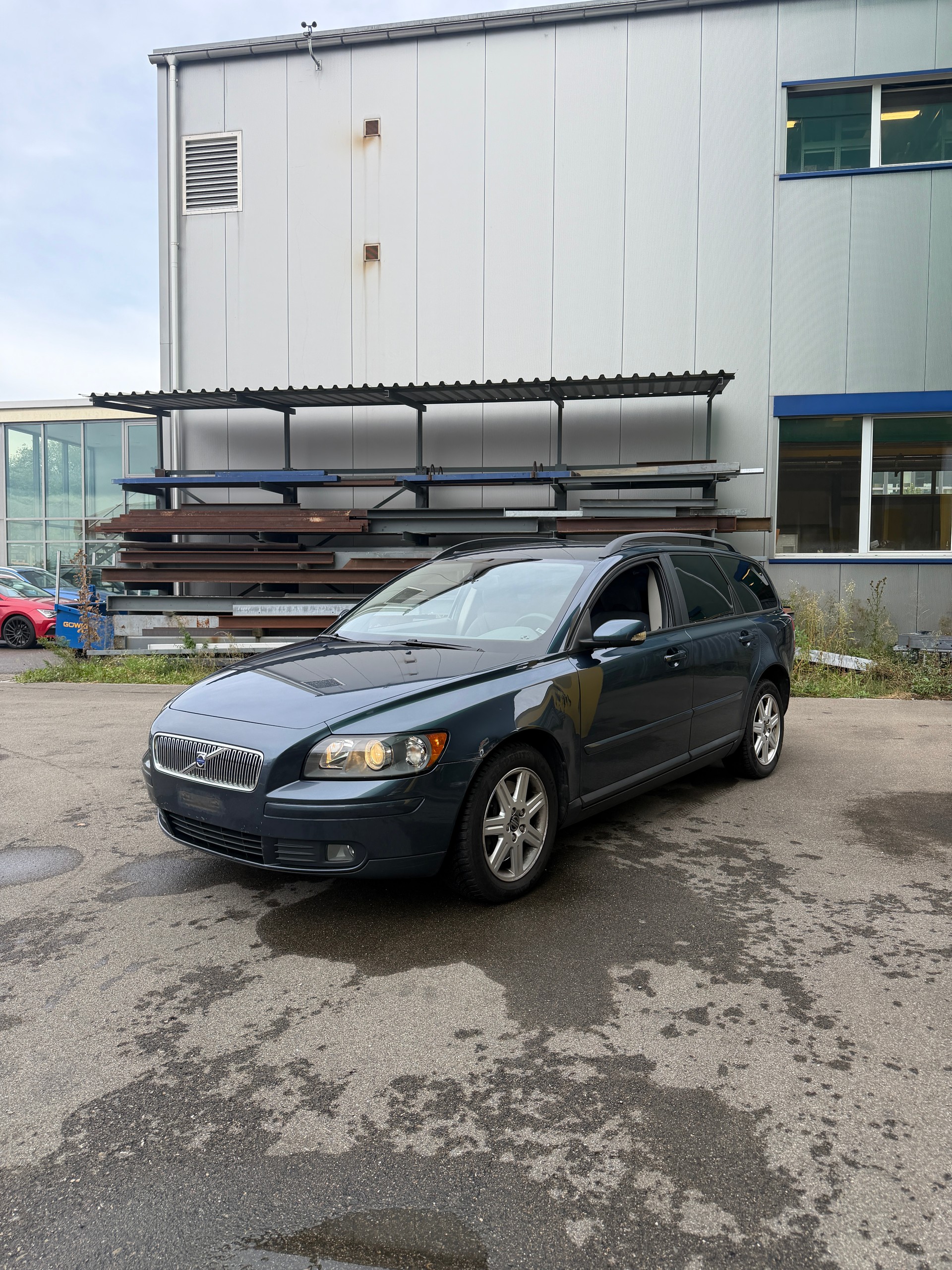 VOLVO V50 T5 Kinetic-image-2