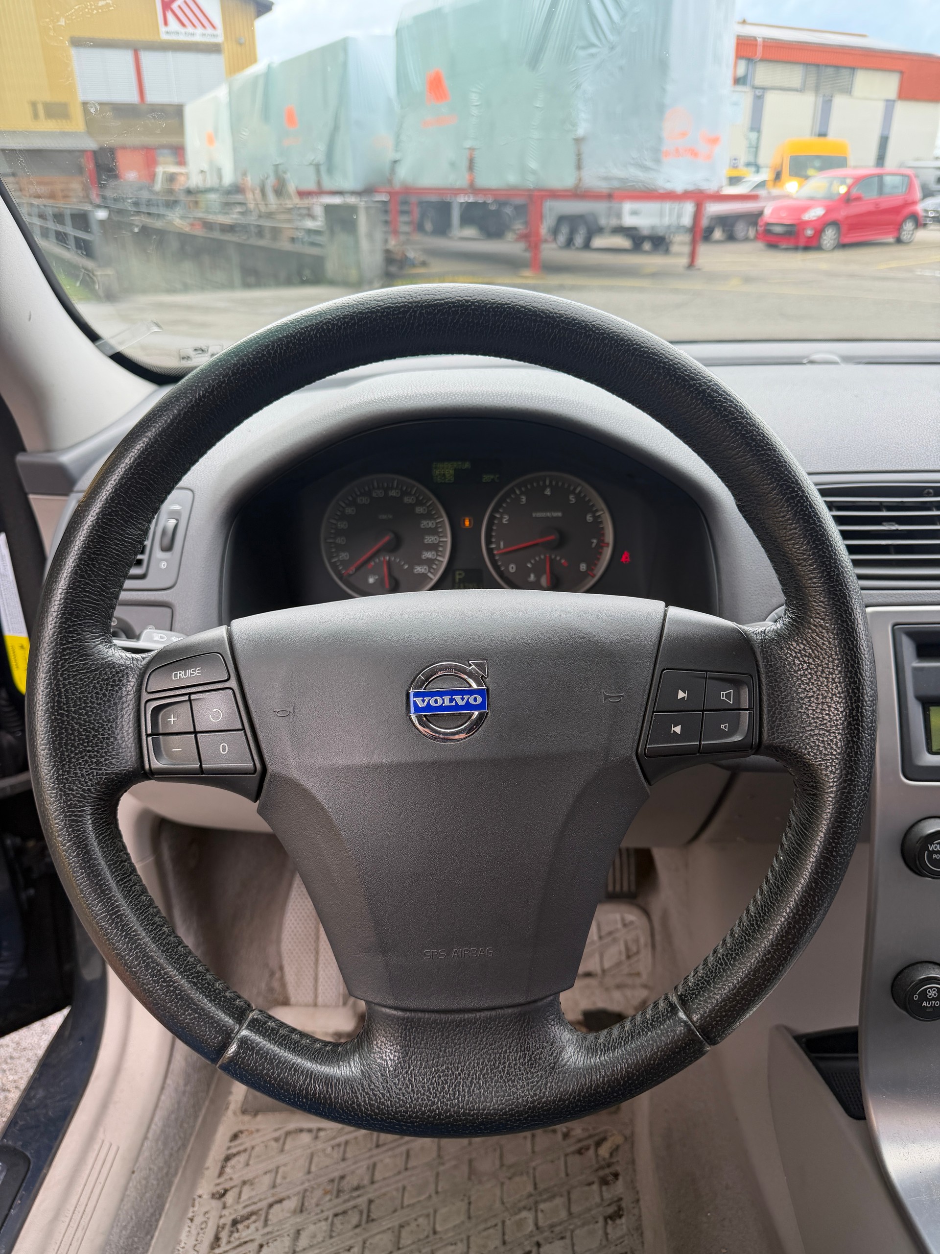 VOLVO V50 T5 Kinetic-image-11