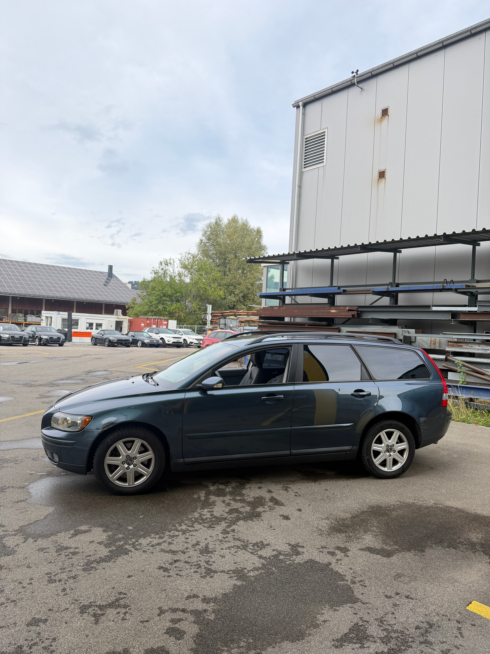 VOLVO V50 T5 Kinetic-image-3