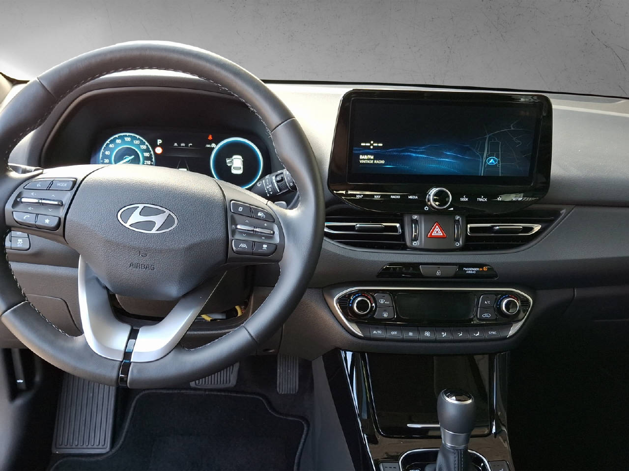 HYUNDAI i30 1.5 T-GDi Vertex-image-9