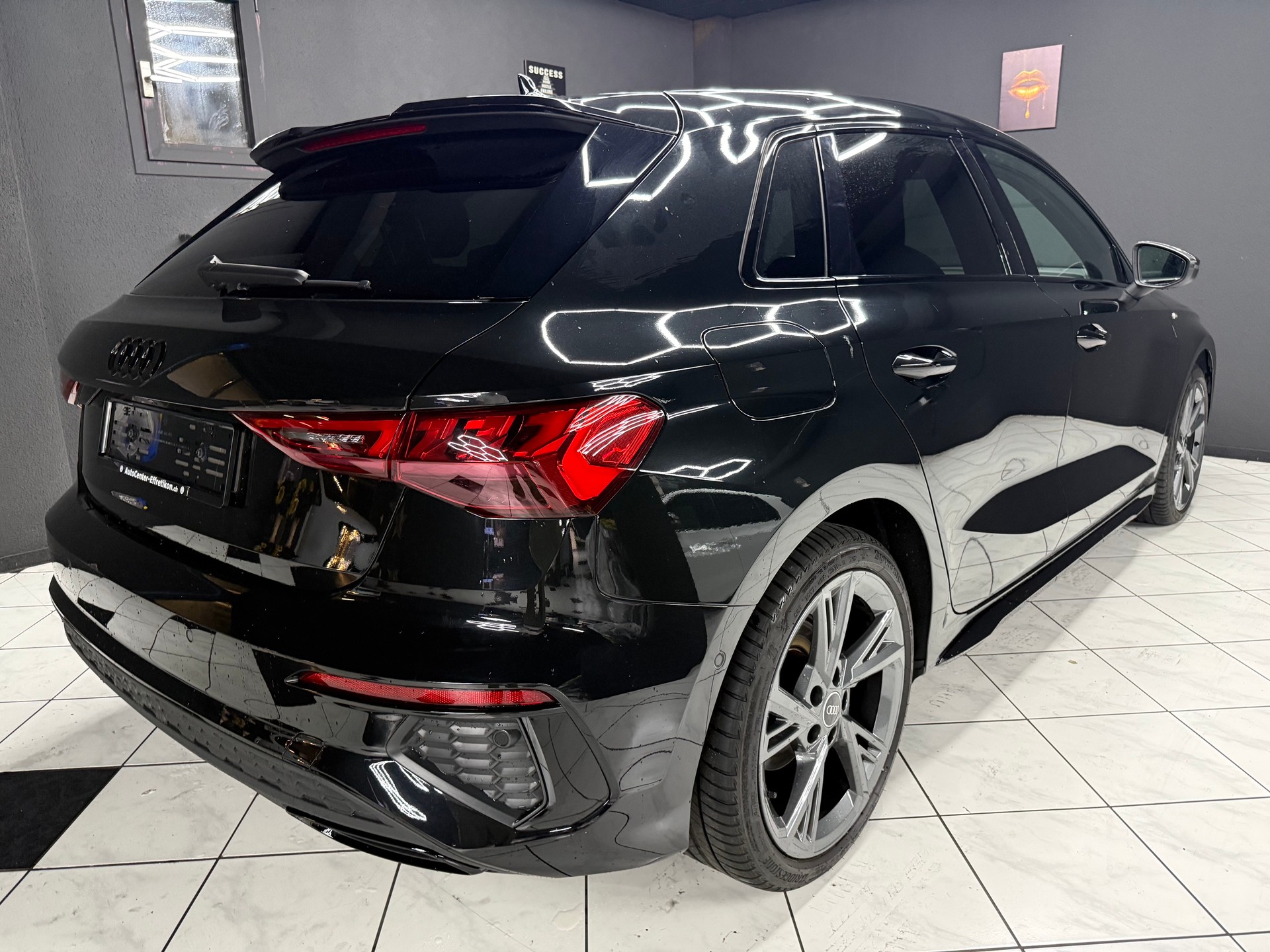 AUDI A3 Sportback 35 TFSI S line Attraction S-tronic-image-5