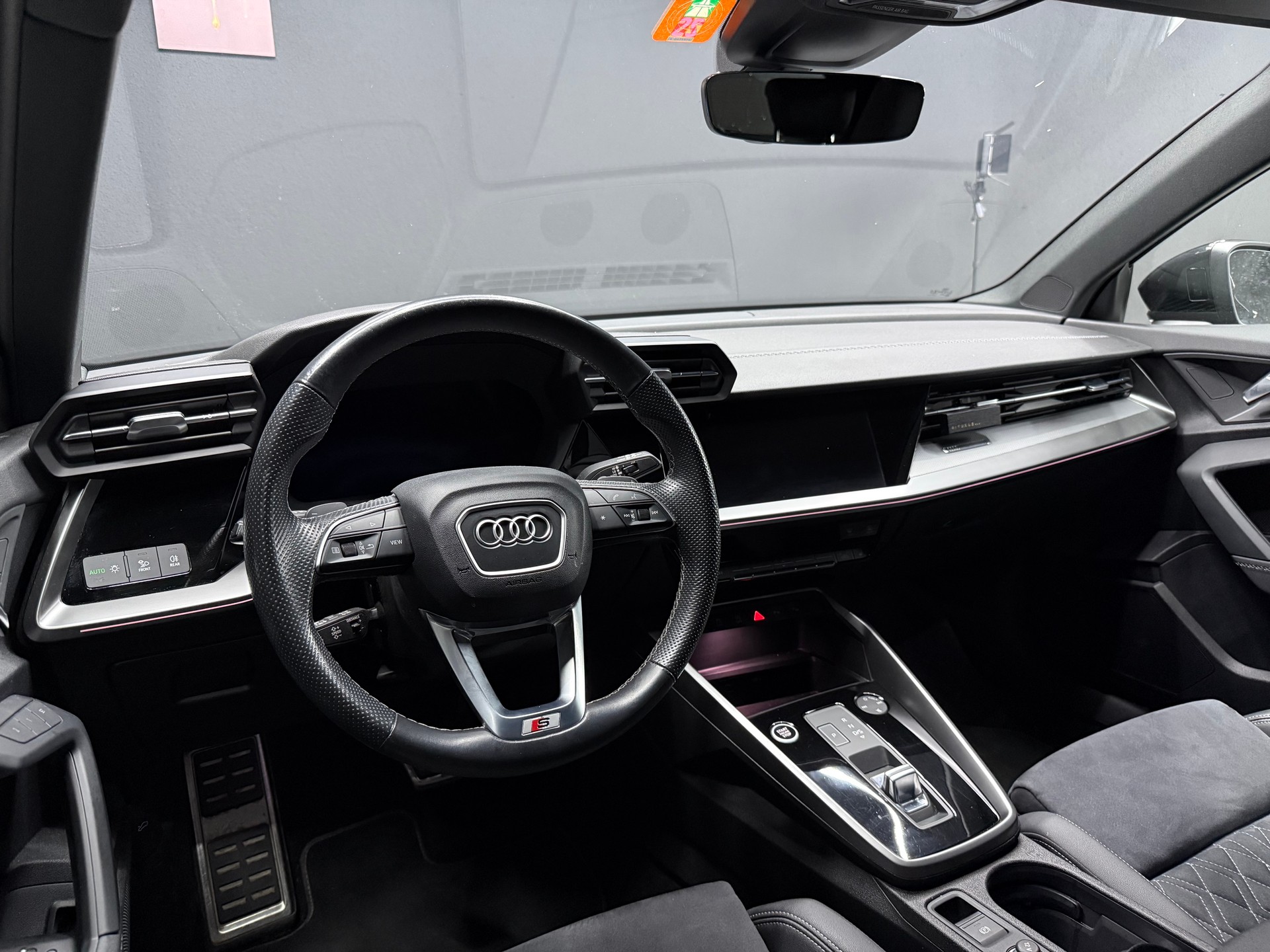 AUDI A3 Sportback 35 TFSI S line Attraction S-tronic-image-9
