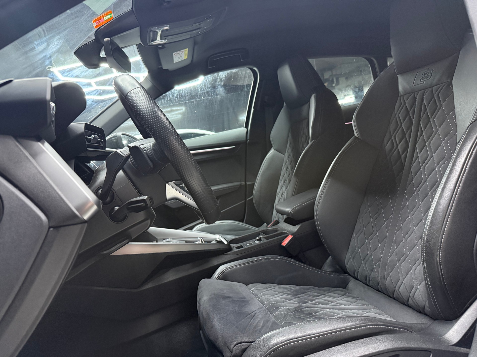 AUDI A3 Sportback 35 TFSI S line Attraction S-tronic-image-11