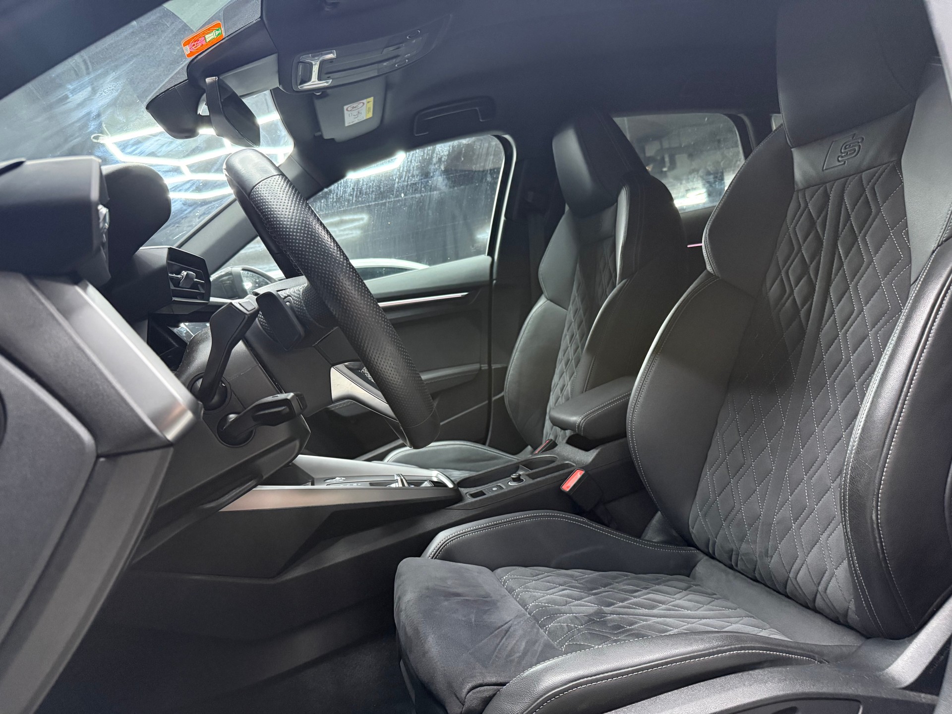 AUDI A3 Sportback 35 TFSI S line Attraction S-tronic-image-14