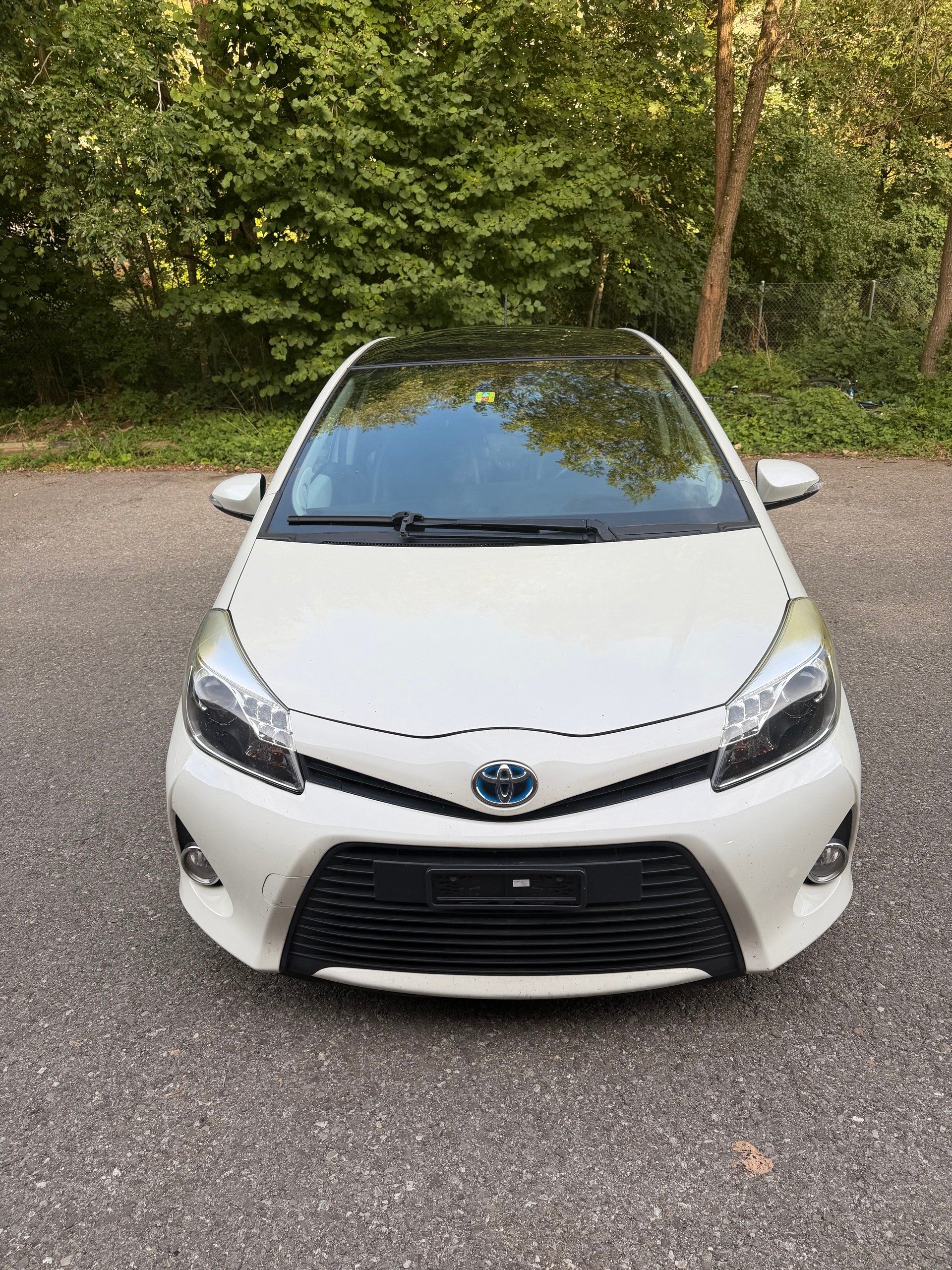 TOYOTA Yaris 1.5 VVT-i Hybrid Sol CVT