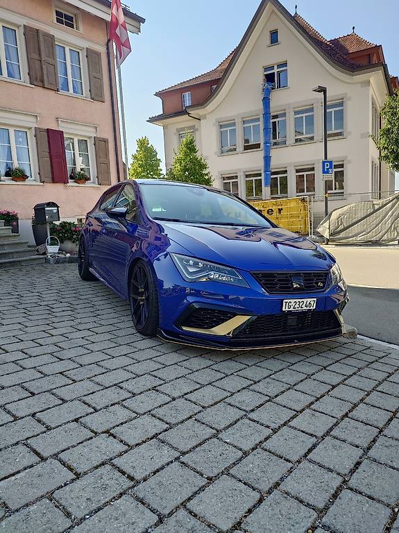 SEAT LEON-image-4