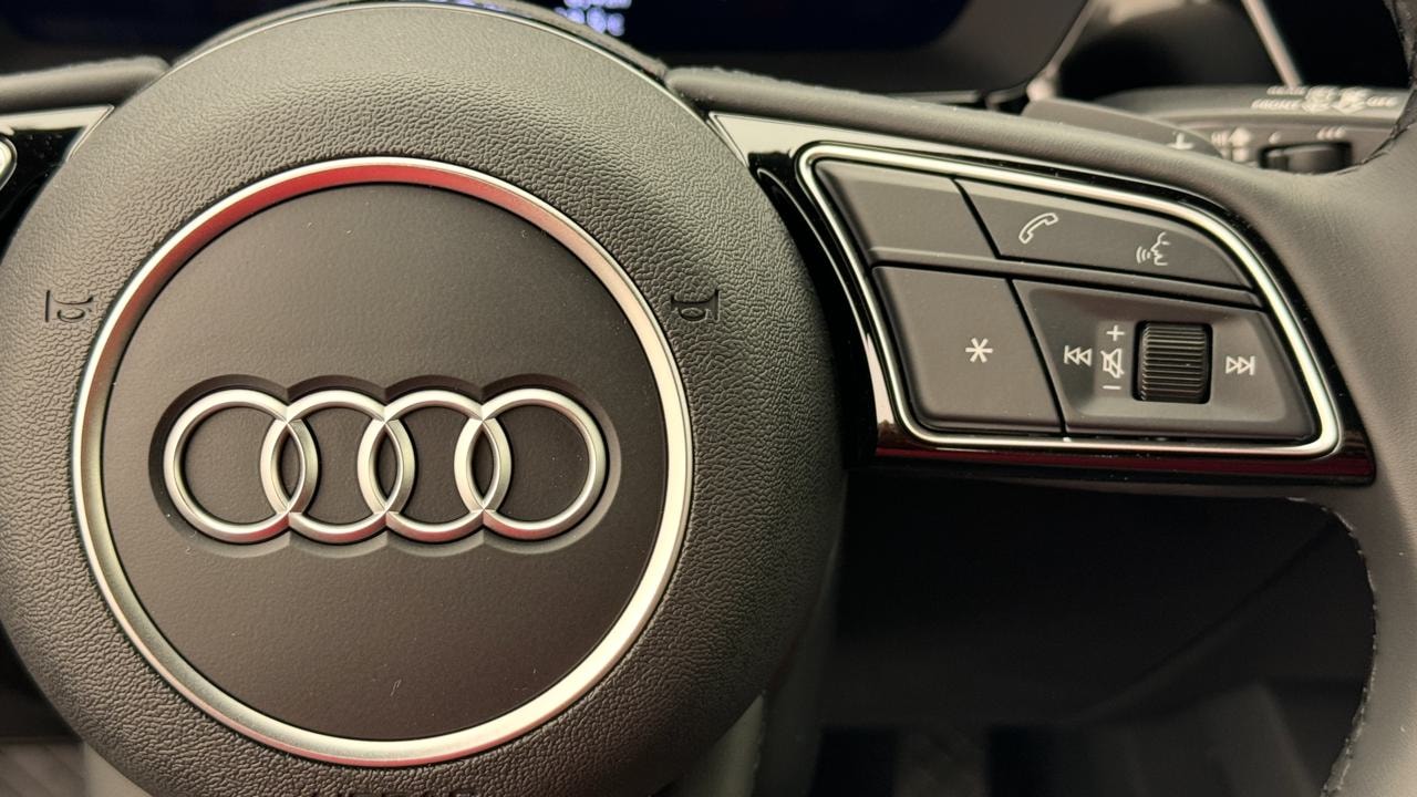 AUDI A3 Sportback TFSI 150 kW quattro S line S tronic-image-9
